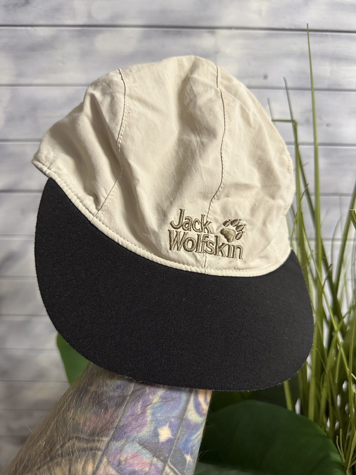 Jack Wolfskin Rare Bicycle Cap Jack Wolfskin Hat . Size ONE SIZE - 1 Thumbnail