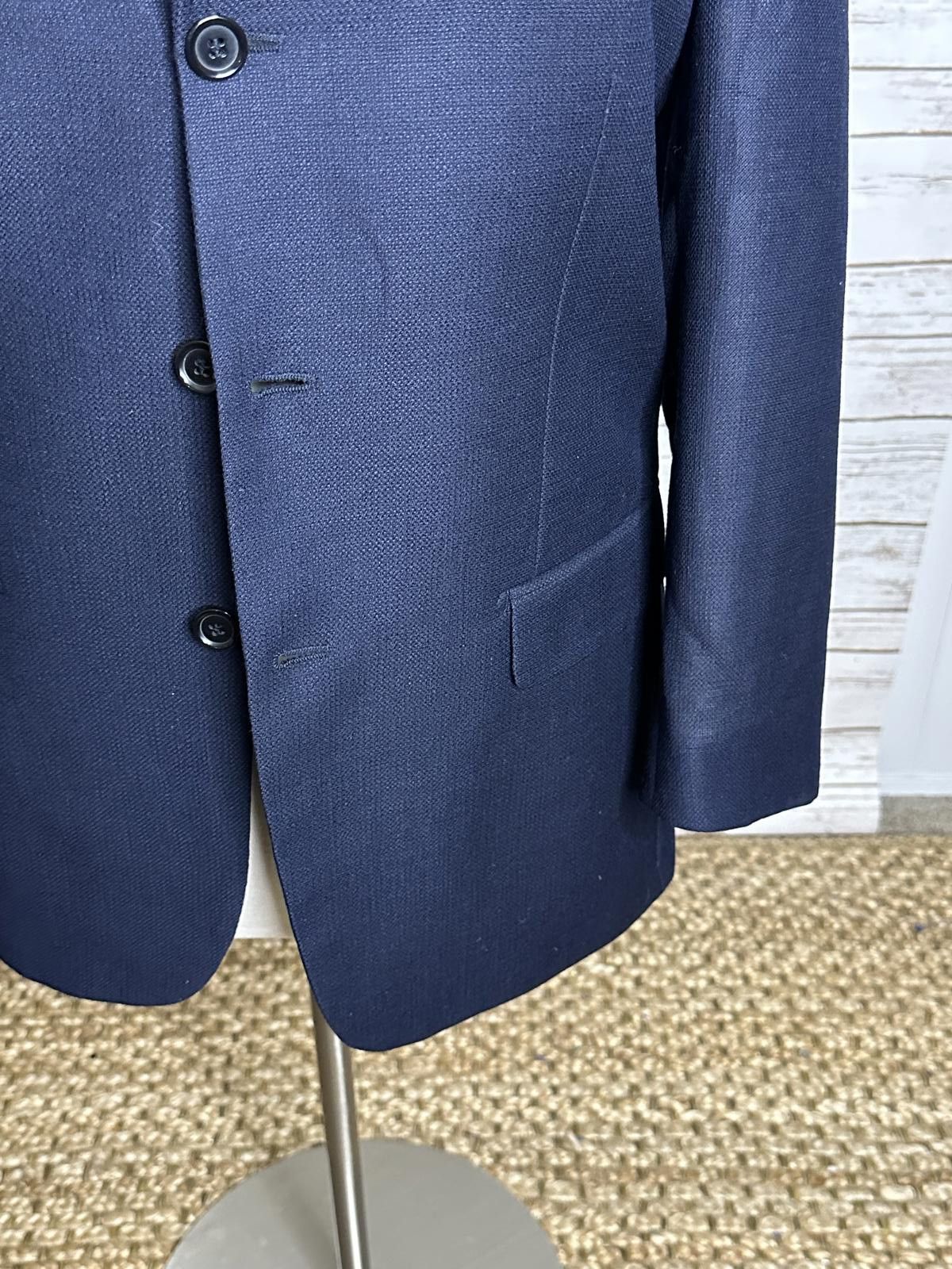 Other Classic navy Italian wool single-breasted blazer/sportscoat Size 52R - 8 Thumbnail