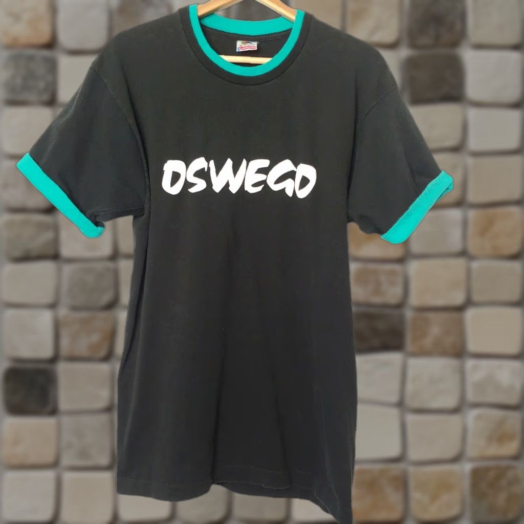 Fruit Of The Loom VINTAGE Fruit of the Loom Oswego New York Shirt L Mens Black Teal Cuffs Single Stitch Retro USA Shirt (T-Shirt) Size US L / EU 52-54 / 3 - 1 Thumbnail