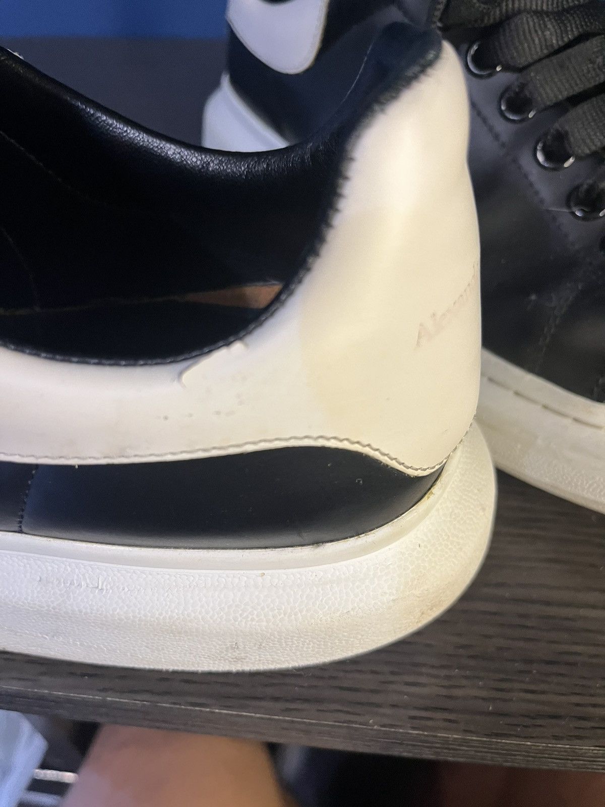 Alexander McQueen Alexander McQueen Oversized Low Black Size US 10 / EU 43 - 11 Thumbnail
