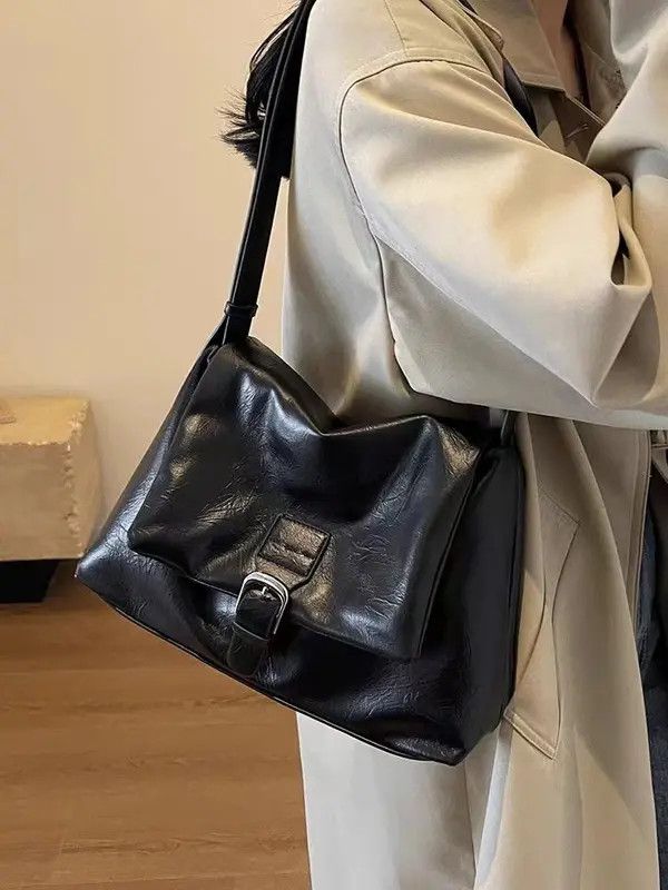 Retro y2k versatile shoulder bag for women black