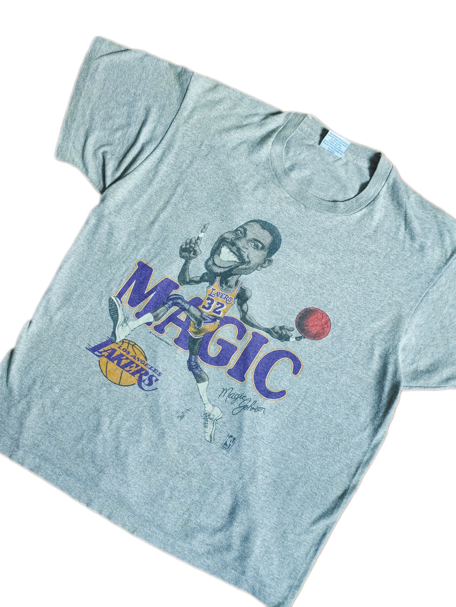 NBA × Salem Sportswear × Vintage Vintage Magic Johnson Caricature 1989 T-shirt Size US XL / EU 56 / 4 - 2 Thumbnail