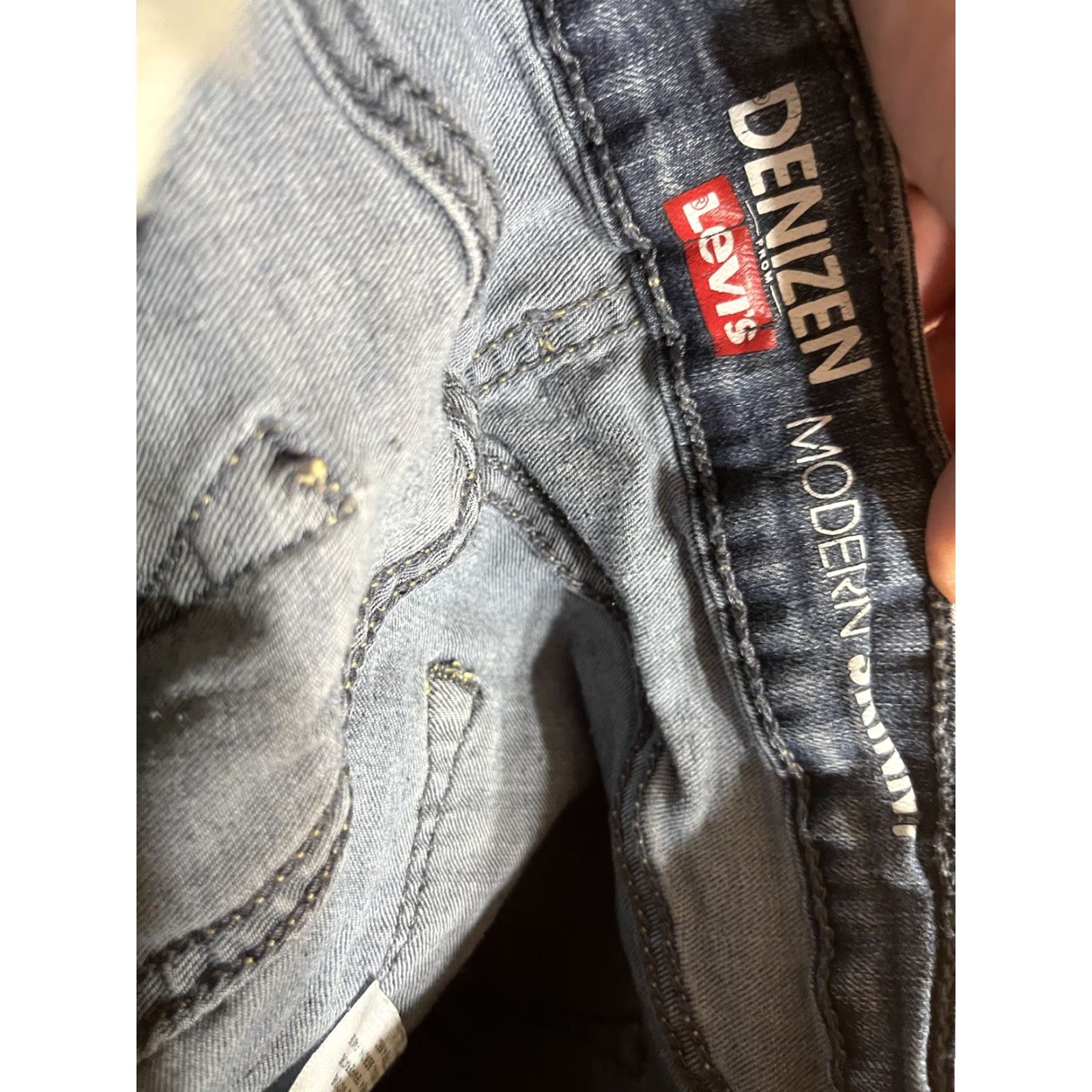 Levi's Levi's Jeans Women Size 2 Denim Skinny 28 Inseam Blue Mid Rise Womens Size 26" / US 2 / IT 38 - 4 Thumbnail