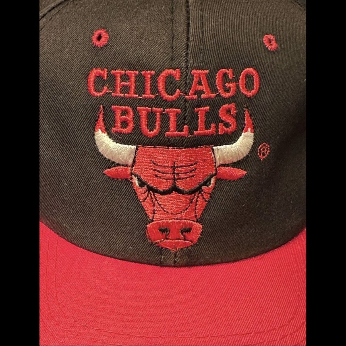 Vintage VINTAGE 90s CHICAGO BULLS BASEBALL CAP SNAPBACK DREW PEARSON Size ONE SIZE - 2 Thumbnail