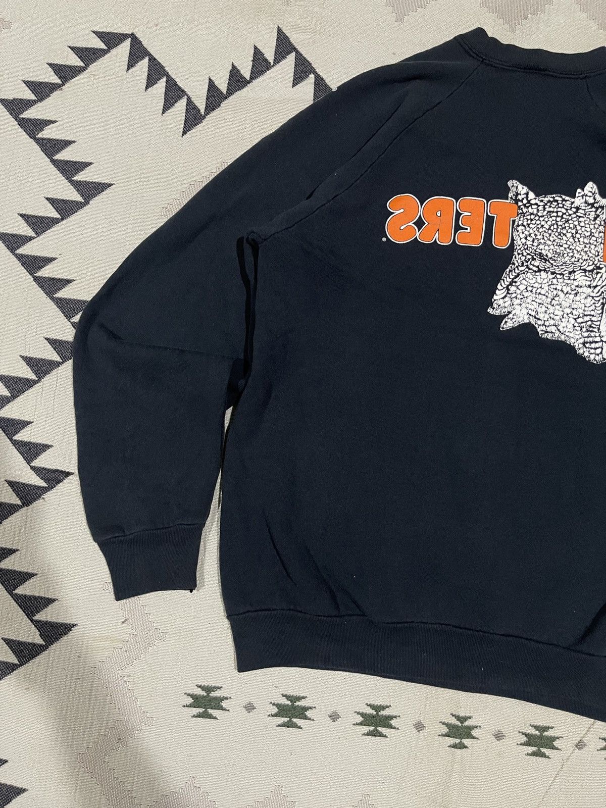 Vintage 90s HOOTERS ROCKVILLE,MD SPELLOUT SWEATSHIRT DISTRESSED Size US M / EU 48-50 / 2 - 13 Thumbnail