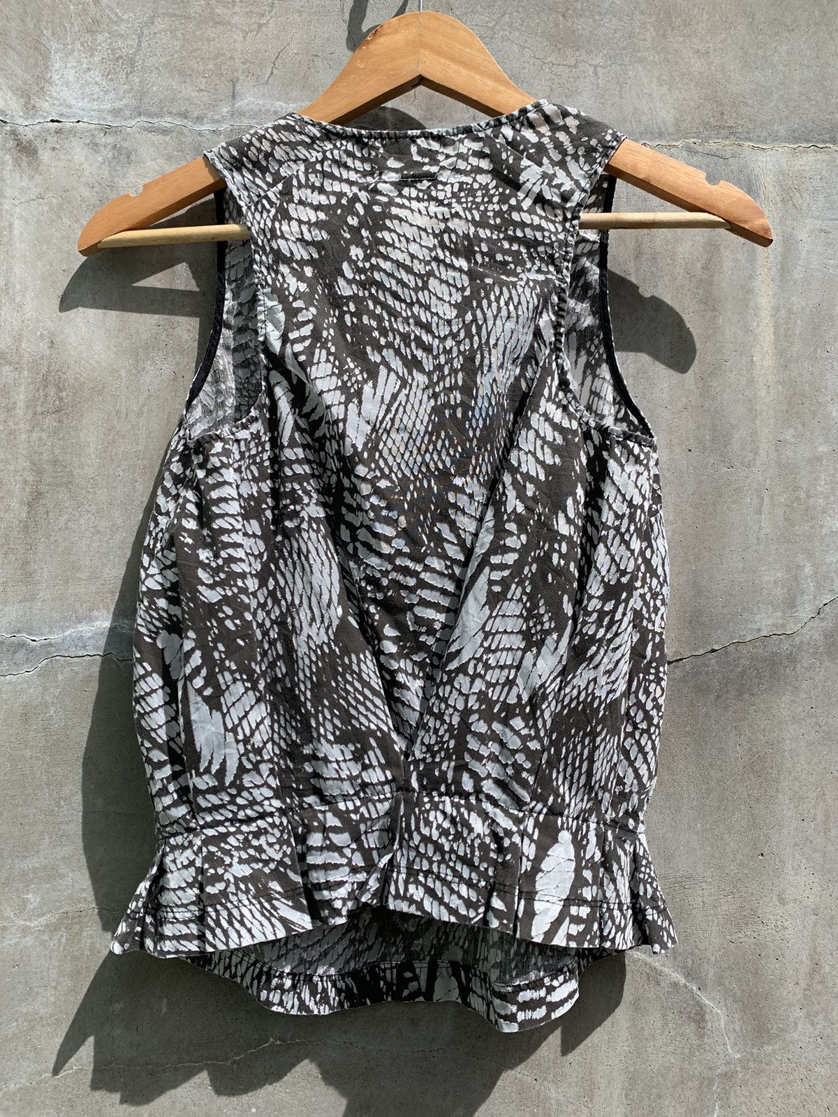 MM6 Snakeskin Sleeveless Top Size XS / US 0-2 / IT 36-38 - 6 Thumbnail