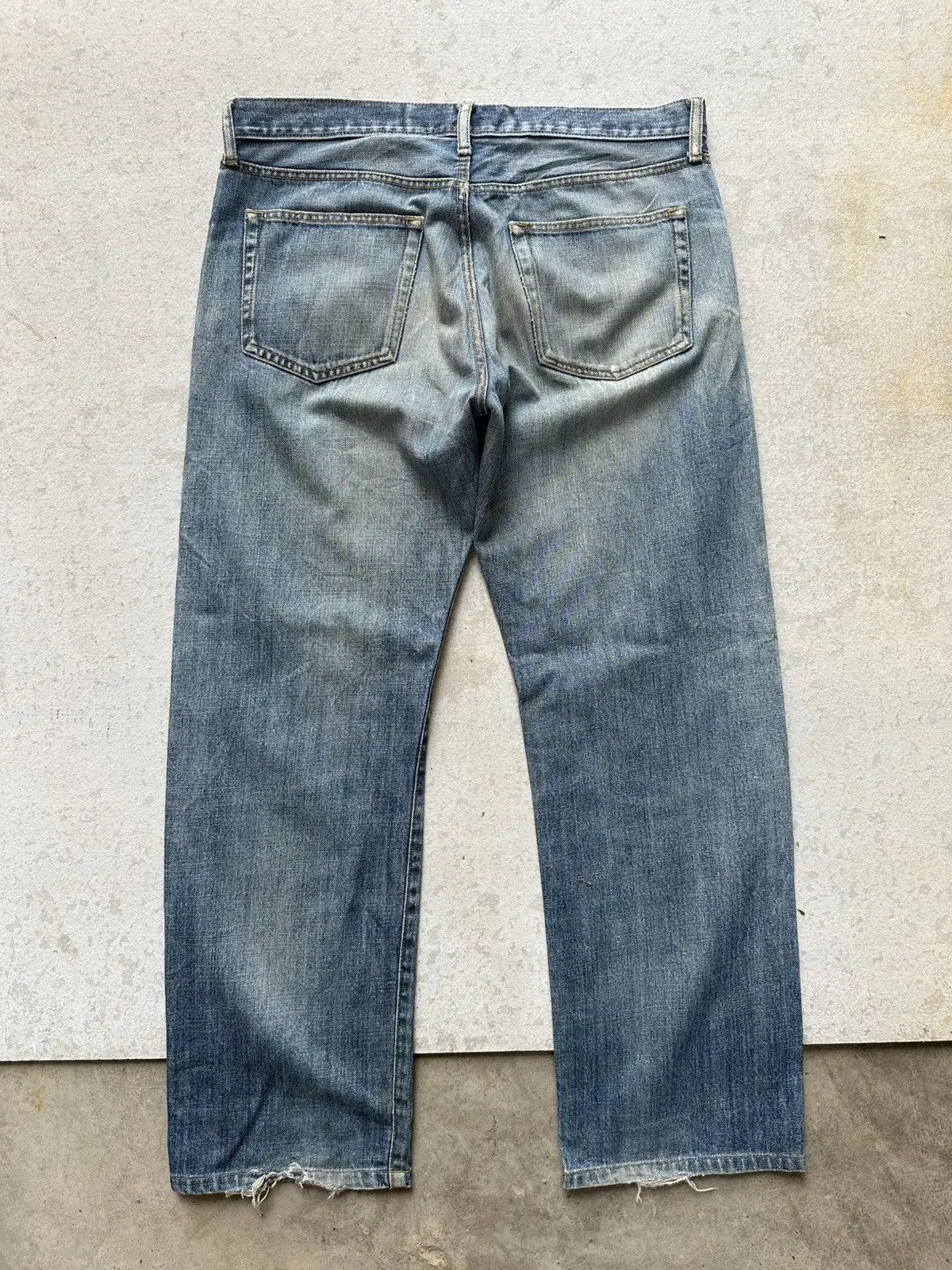 Uniqlo UNIQLO Japan Blue Washed Distressed Denim Pants Size US 36 / EU 52 - 14 Thumbnail