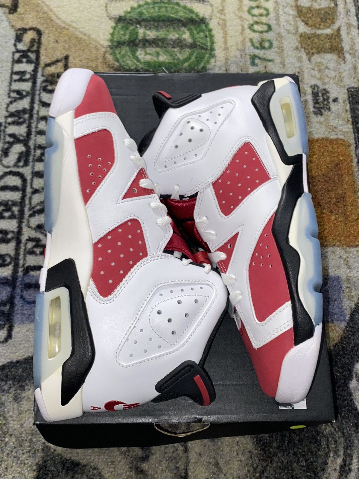 Jordan Brand × Nike Jordan 6 Retro Carmine (2021) 5.5Y Grade School Size US 7 / IT 37 - 1 Thumbnail