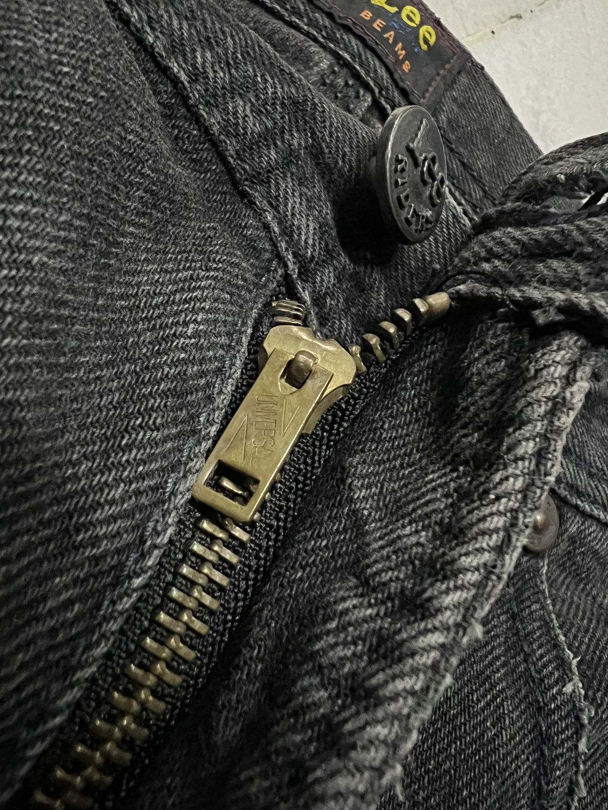 If Six Was Nine × Lee 🌈80s Lee Riders Beams Distress Ripped Zipper Jean Size US 30 / EU 46 - 16 Thumbnail