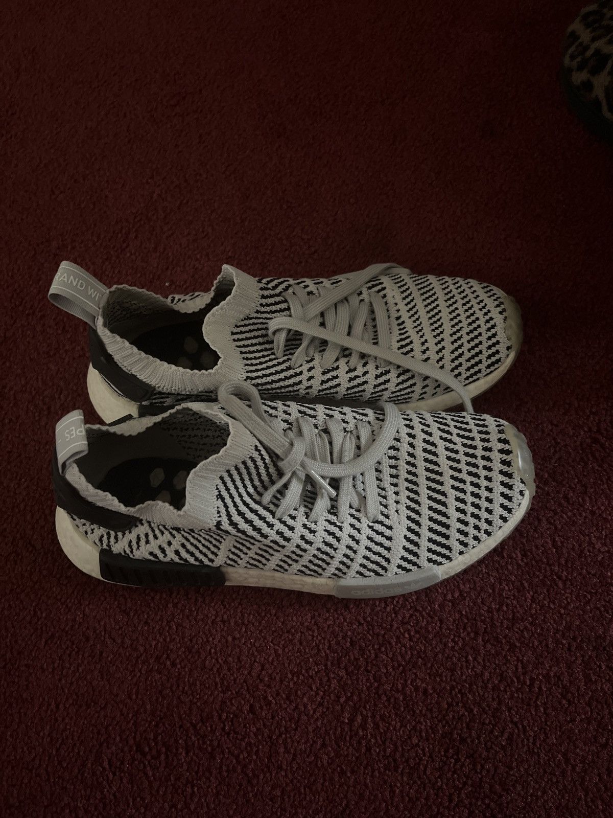 Adidas Adidas NMD Grey Primeknit Size US 9.5 / EU 42-43 - 2 Thumbnail