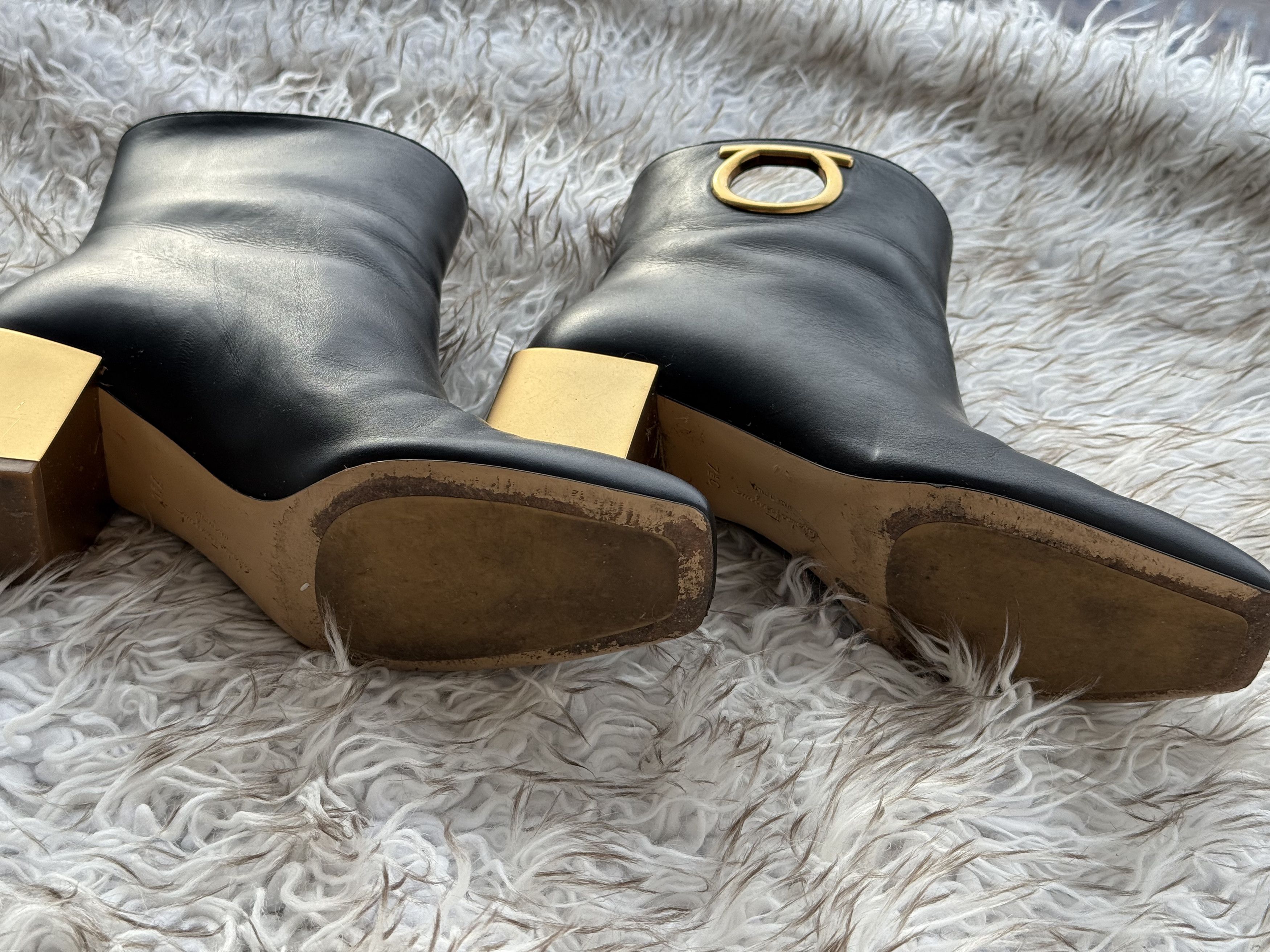 Salvatore Ferragamo Salvatore Ferragamo Albiano Ankle Boots in Black, size 7.5 Size US 7.5 / IT 37.5 - 3 Thumbnail