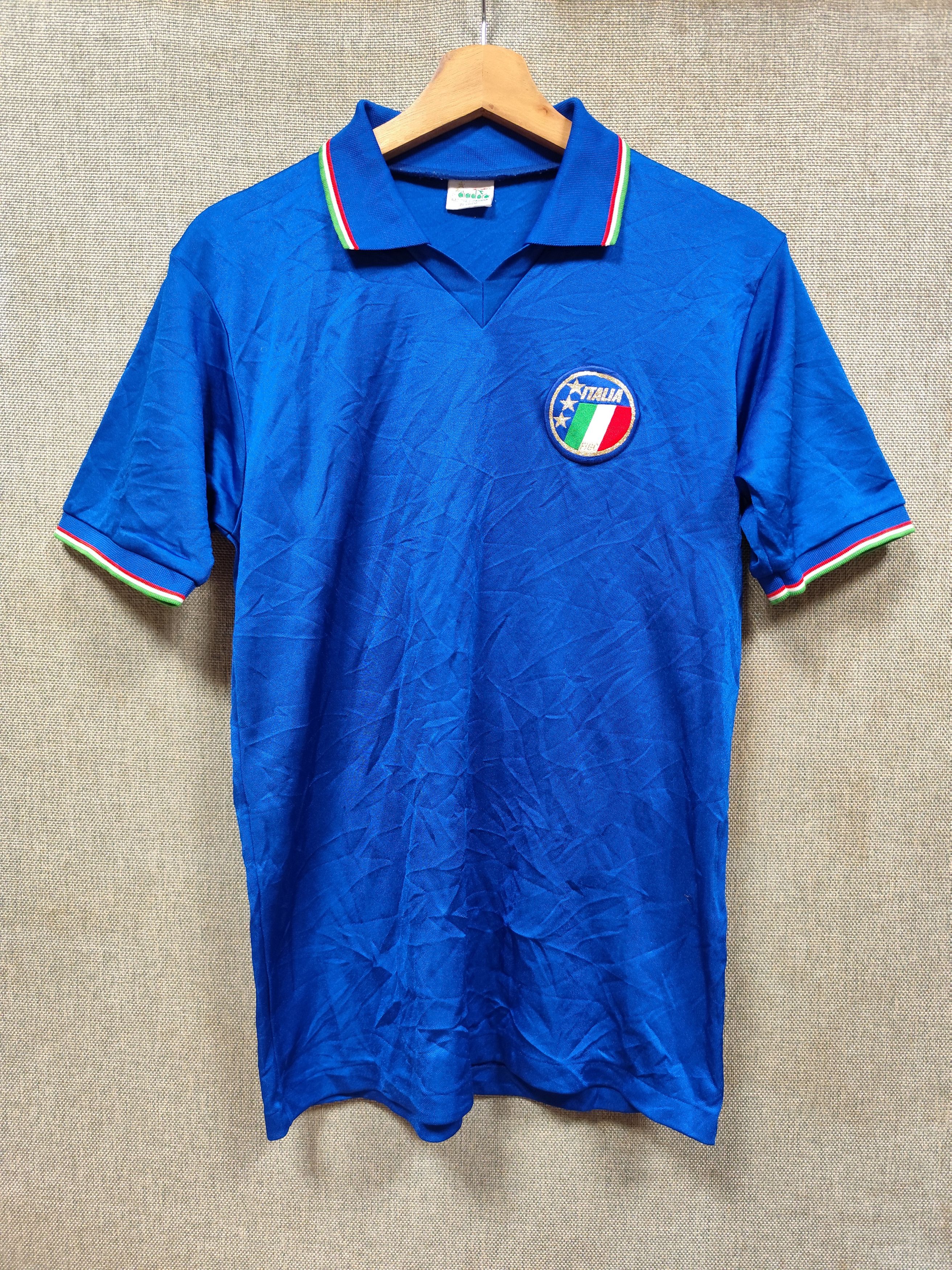 Diadora Vintage 1990 italy home kit jersey Size US M / EU 48-50 / 2 - 1 Thumbnail