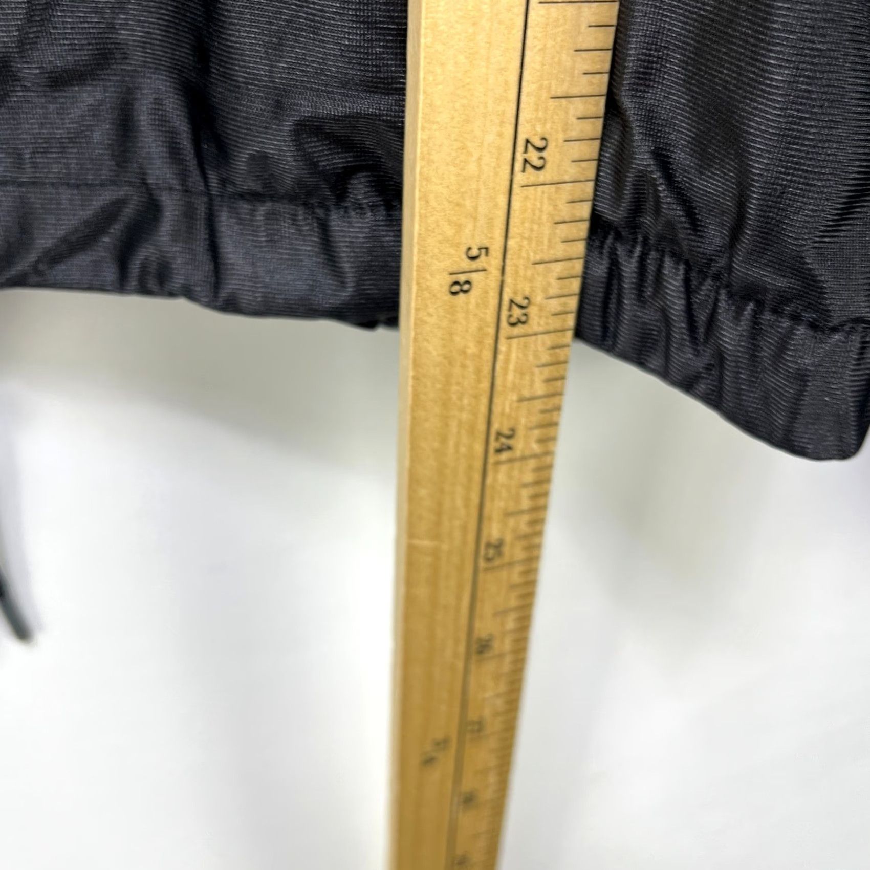 Asics VINTAGE ASICS Gore-Tex Windbreaker Jacket S Black 90s Logo Hooded Reversible Windbreaker Mens Size US S / EU 44-46 / 1 - 7 Thumbnail