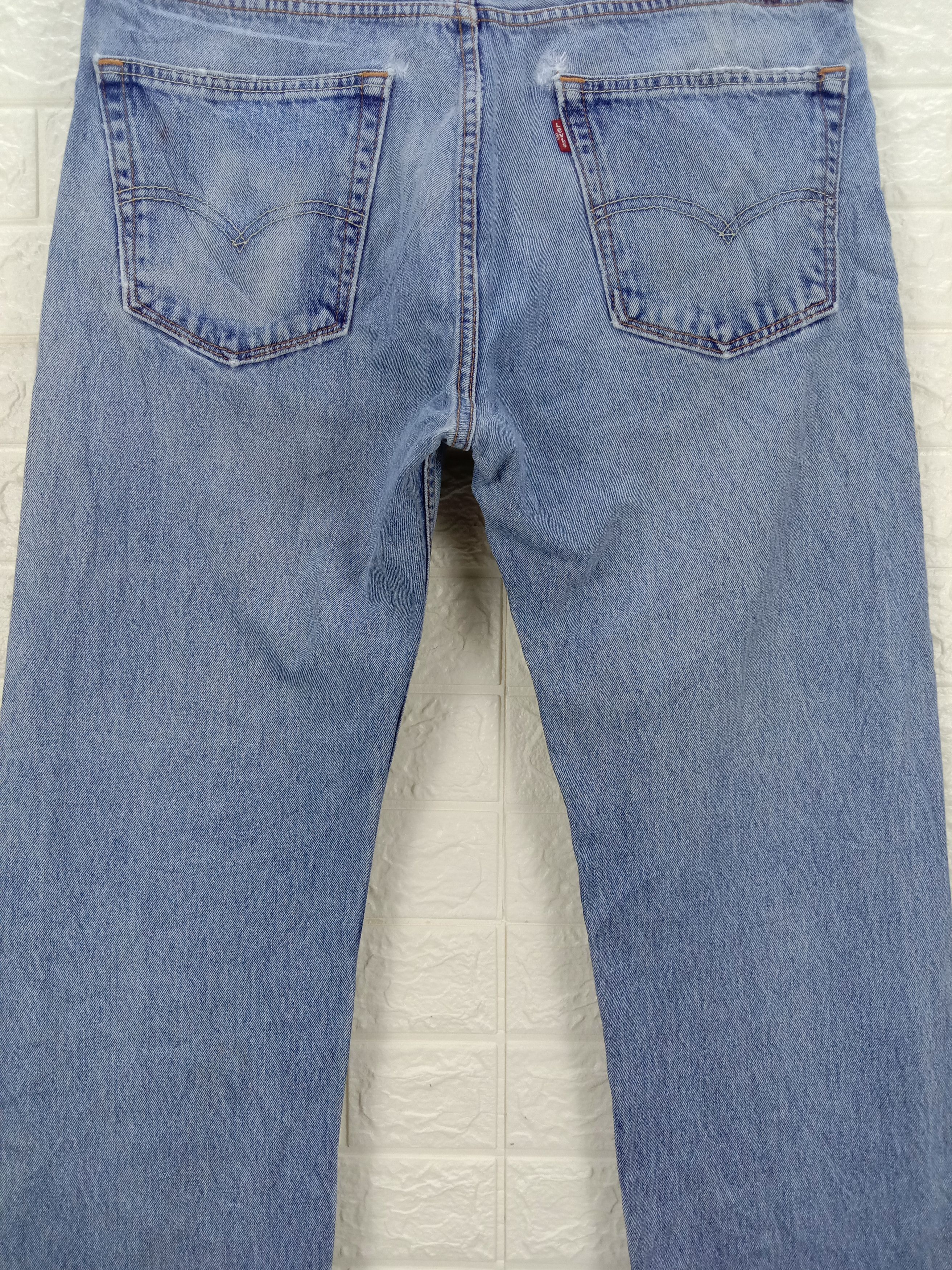 Levi's Vintage Levi's 505 Jeans Blue Wash Regular Fit Denim Size US 35 - 7 Thumbnail