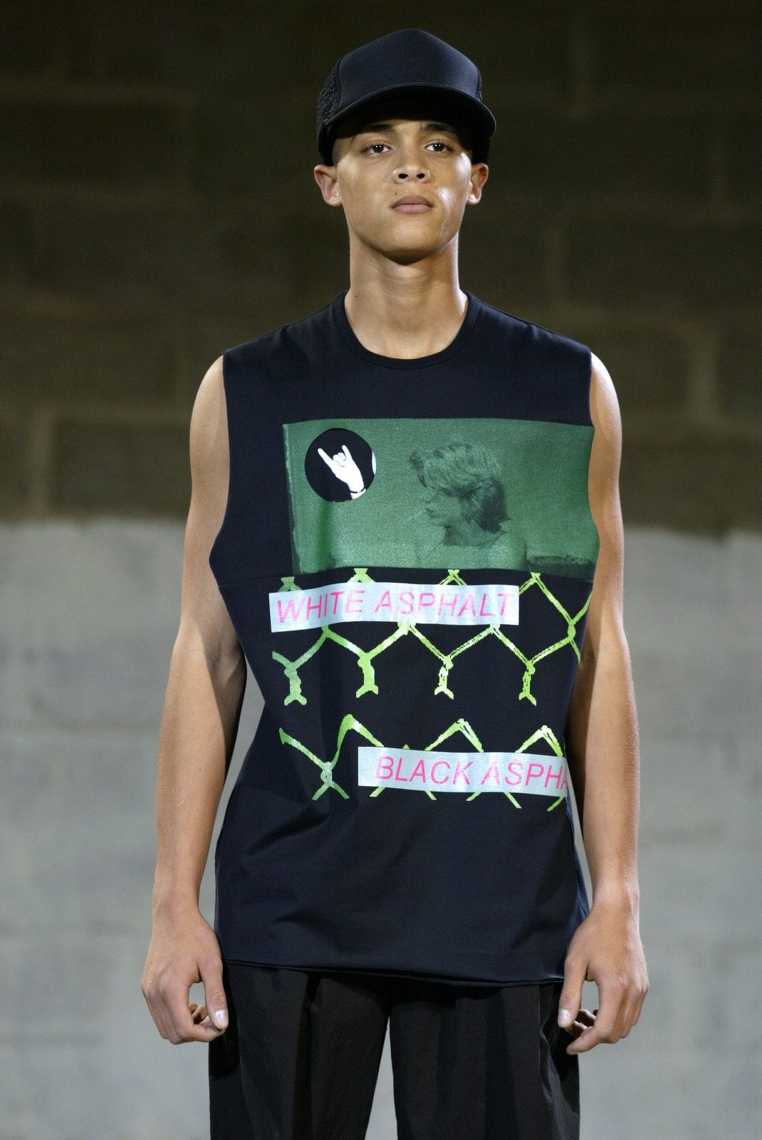 Raf Simons Raf Simons SS03 White / Black Asphalt Oversized Tank Top Size US S / EU 44-46 / 1 - 13 Thumbnail