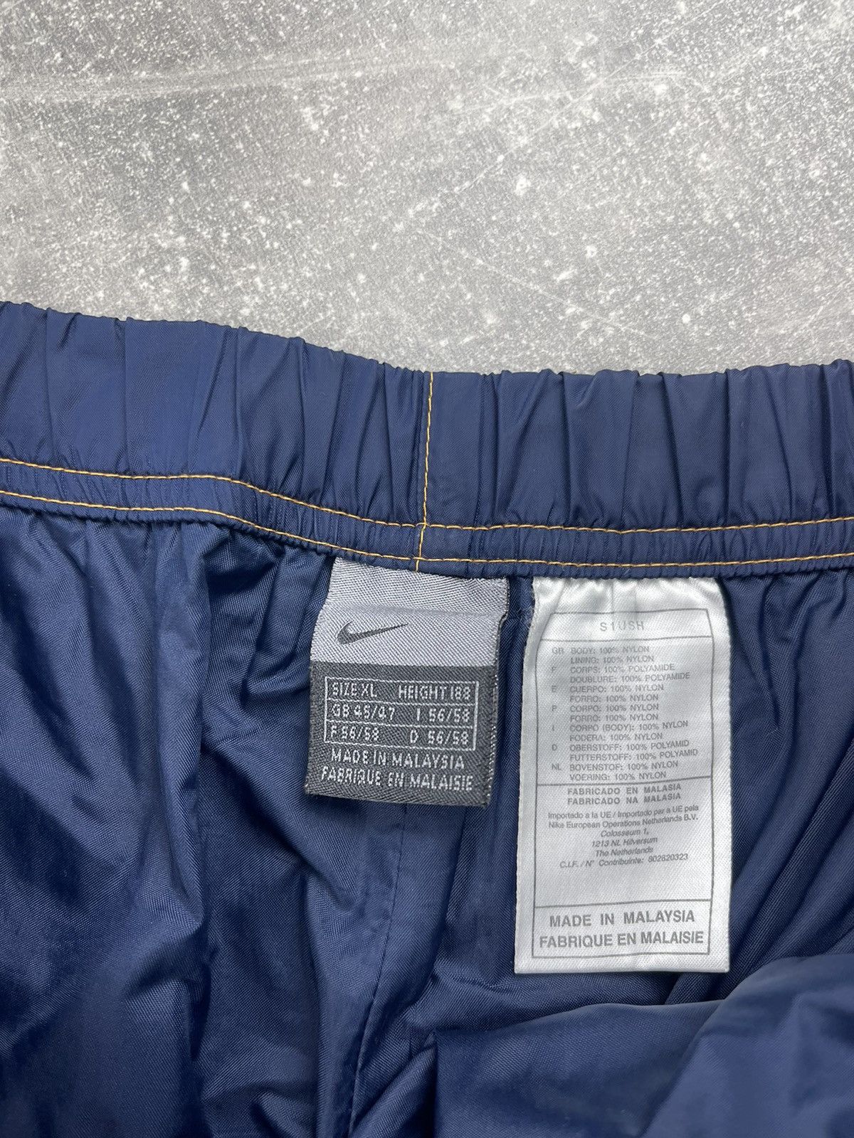 Nike Nike Vintage 2000s Track Pants Navy Blue Full Zip Open Size US 34 / EU 50 - 12 Thumbnail