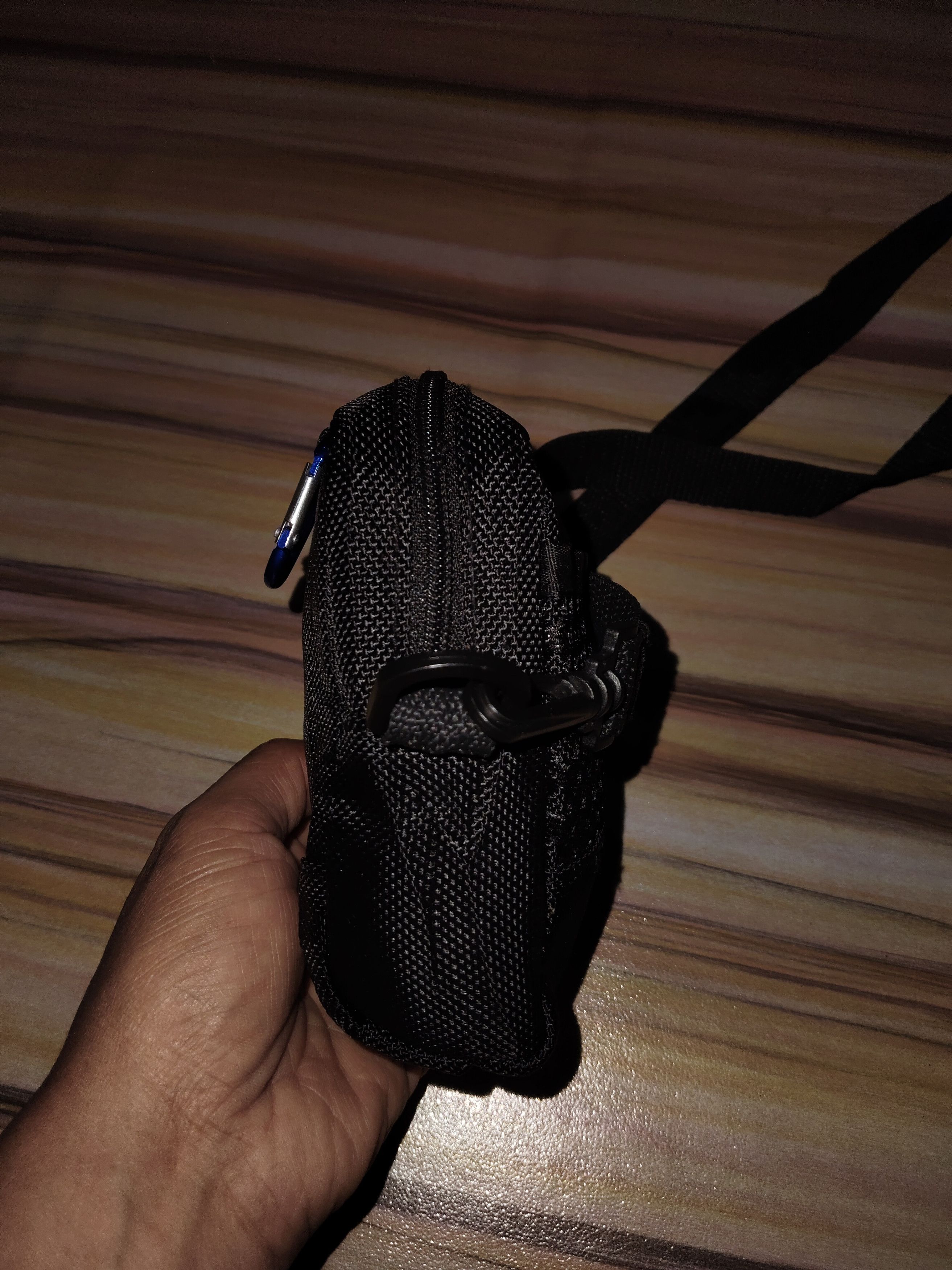 The Unbranded Brand MILD SEVEN Cigarette Sling Bag Size ONE SIZE - 4 Thumbnail