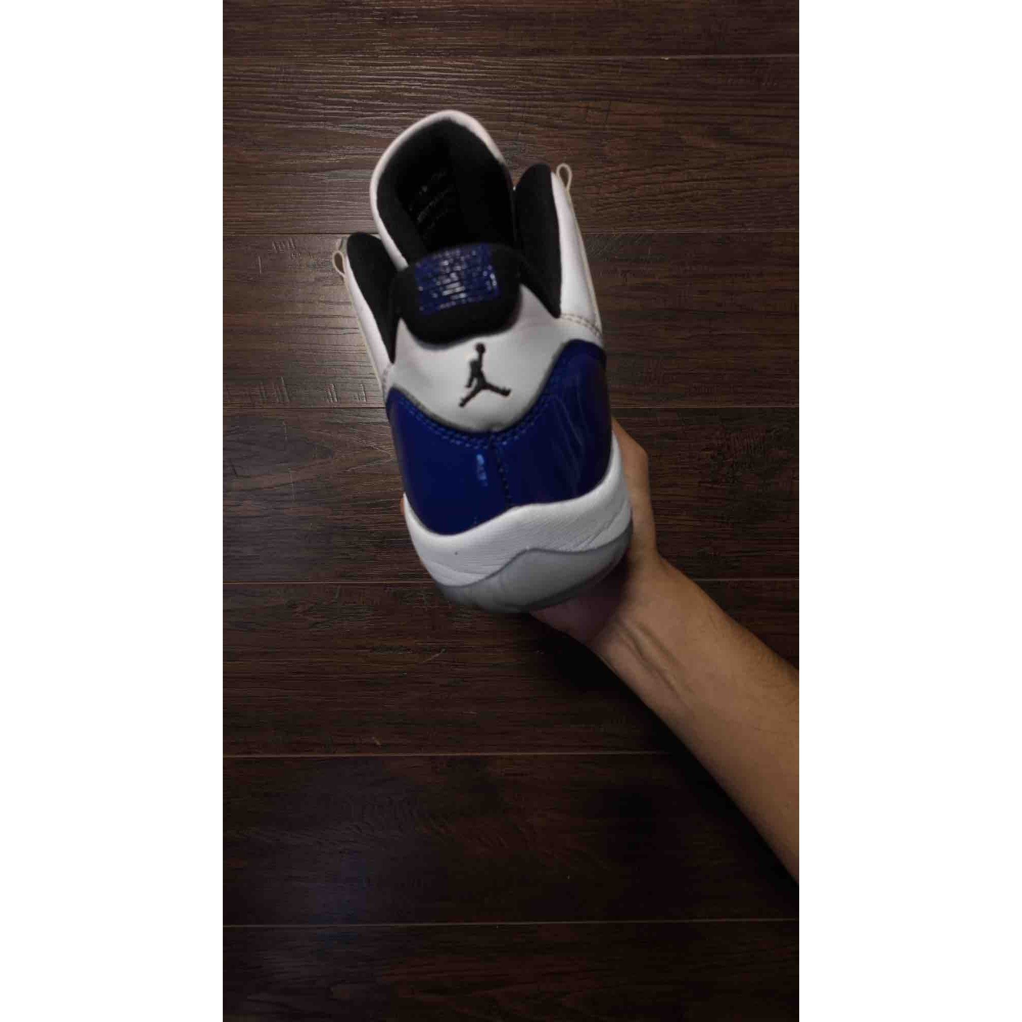 Jordan Brand Jordan 11 Retro Low White Concord (Women's) [USED] - 10 M Size US 10 / EU 43 - 6 Thumbnail