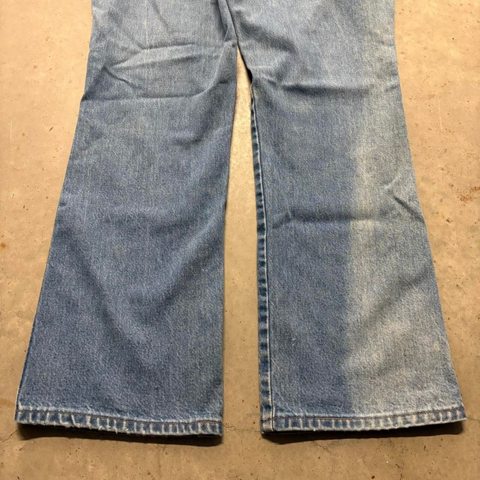 Vintage × Wrangler Crazy Vintage 90s Wrangler Bootcut Flared Faded Denim Jeans Size US 34 / EU 50 - 6 Thumbnail