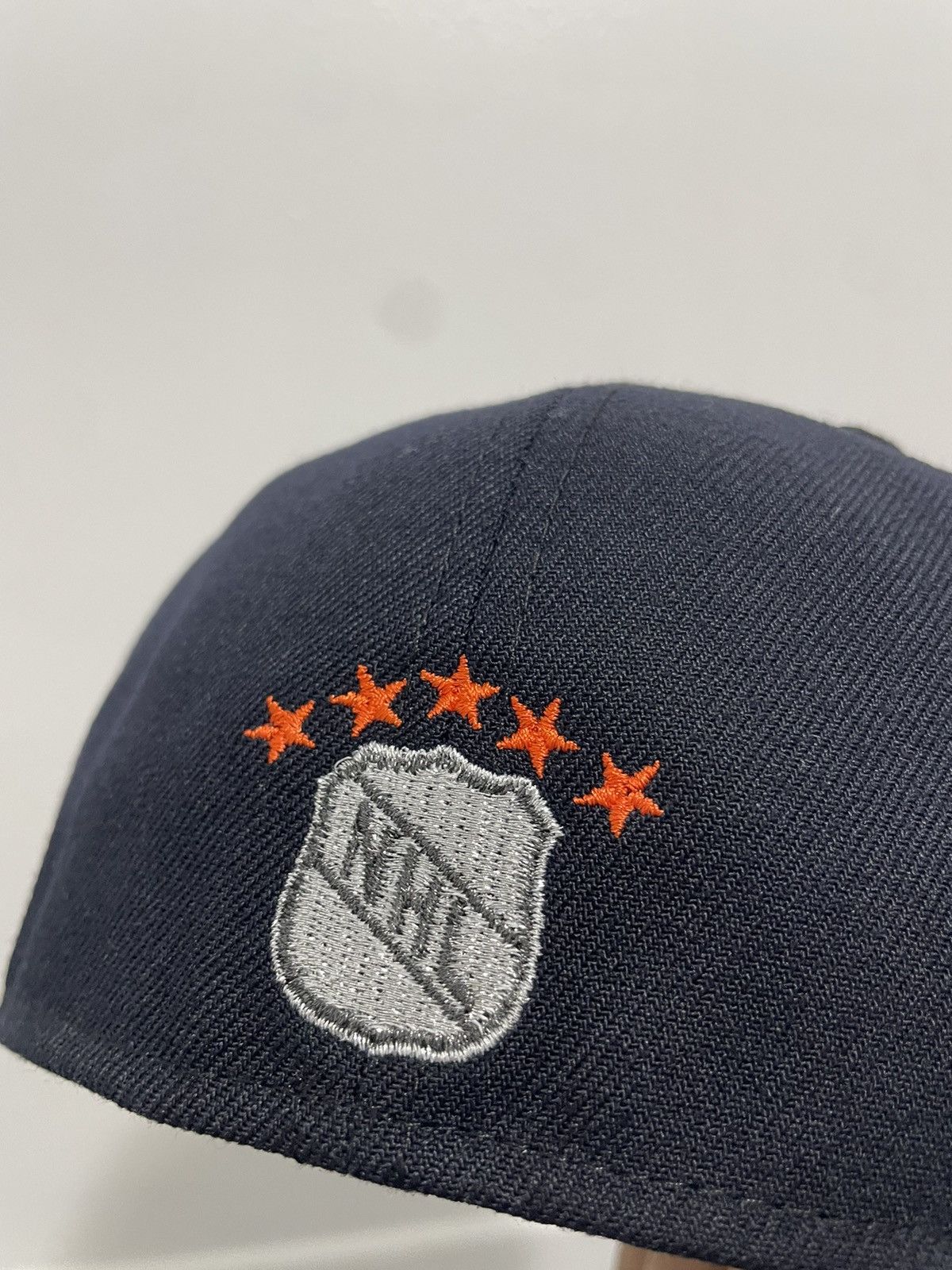 New Era Ecap city Chicago Blackhawks Chicago stadium size 7 3/8 new Size ONE SIZE - 5 Thumbnail