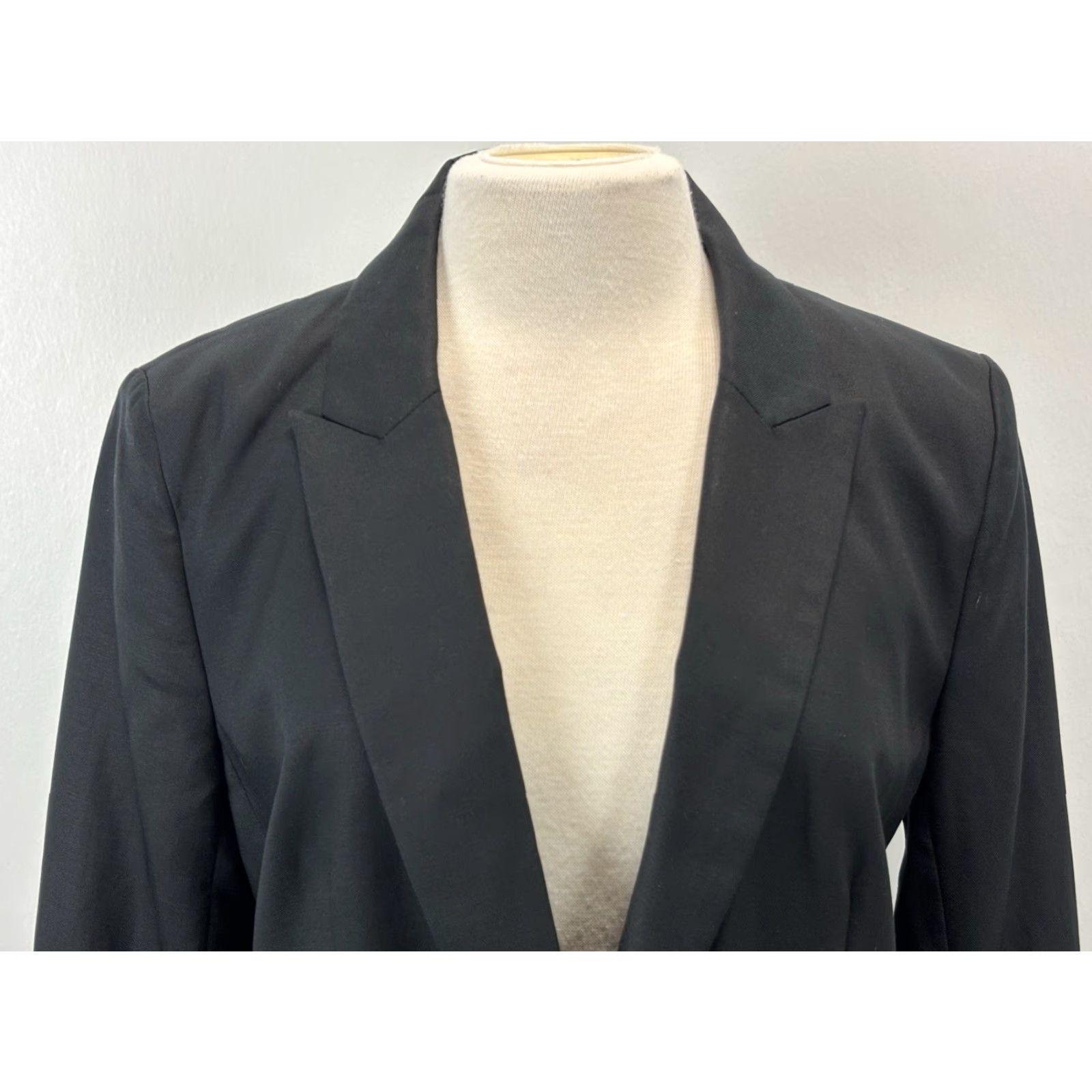 Loft VINTAGE? Wait: It's LOFT, but not vintage. So: LOFT Blazer Women Black Linen Blend Sz 10 Regular Lined Career Classic Jacket Size L / US 10 / IT 46 - 7 Thumbnail