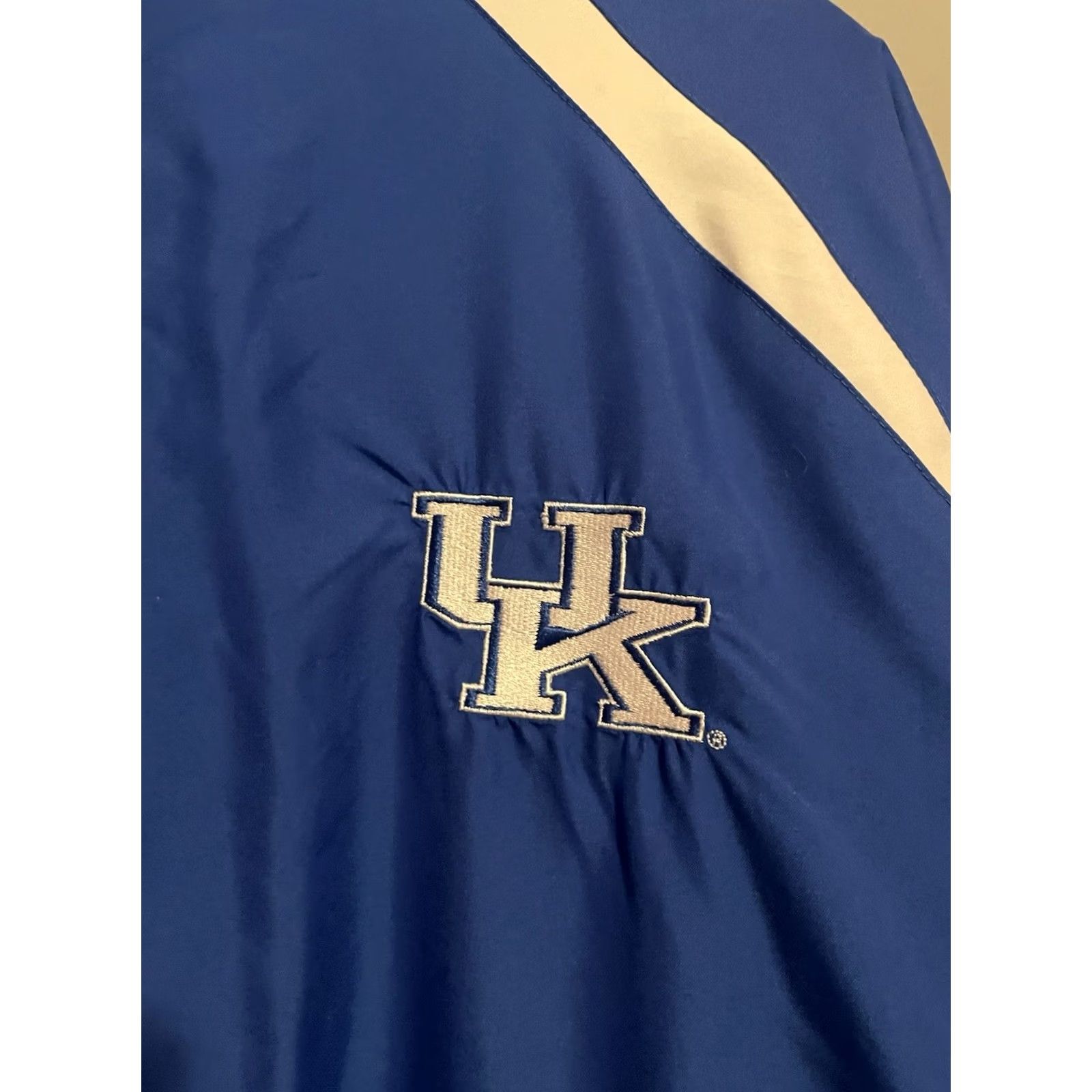 Vintage VINTAGE Officially Licensed Collegiate Kentucky Wildcats UK Jacket Windbreaker 2XL Blue Mens Navy Blue 90s University A481 Size US XXL / EU 58 / 5 - 2 Thumbnail