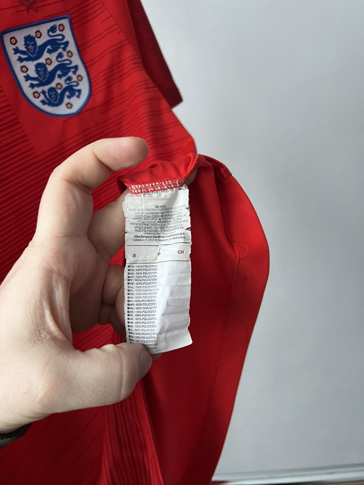 Nike 2018/19 ENGLAND TEAM AWAY SOCCER JERSEY FOOTBALL SHIRT SZ S Size US S / EU 44-46 / 1 - 11 Thumbnail