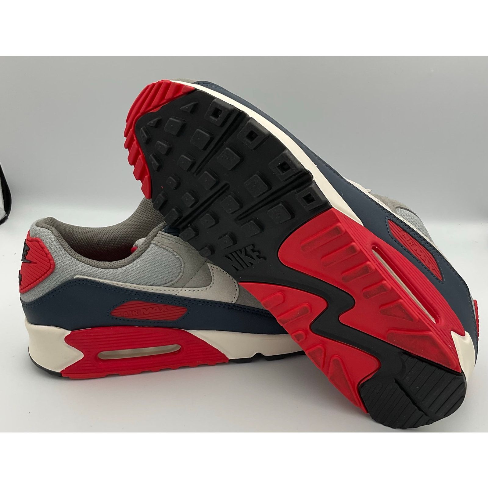 Nike Nike Air Max 90 Men’s Smoke Gray Navy PhantomnSize 11.5 Size ONE SIZE - 5 Thumbnail
