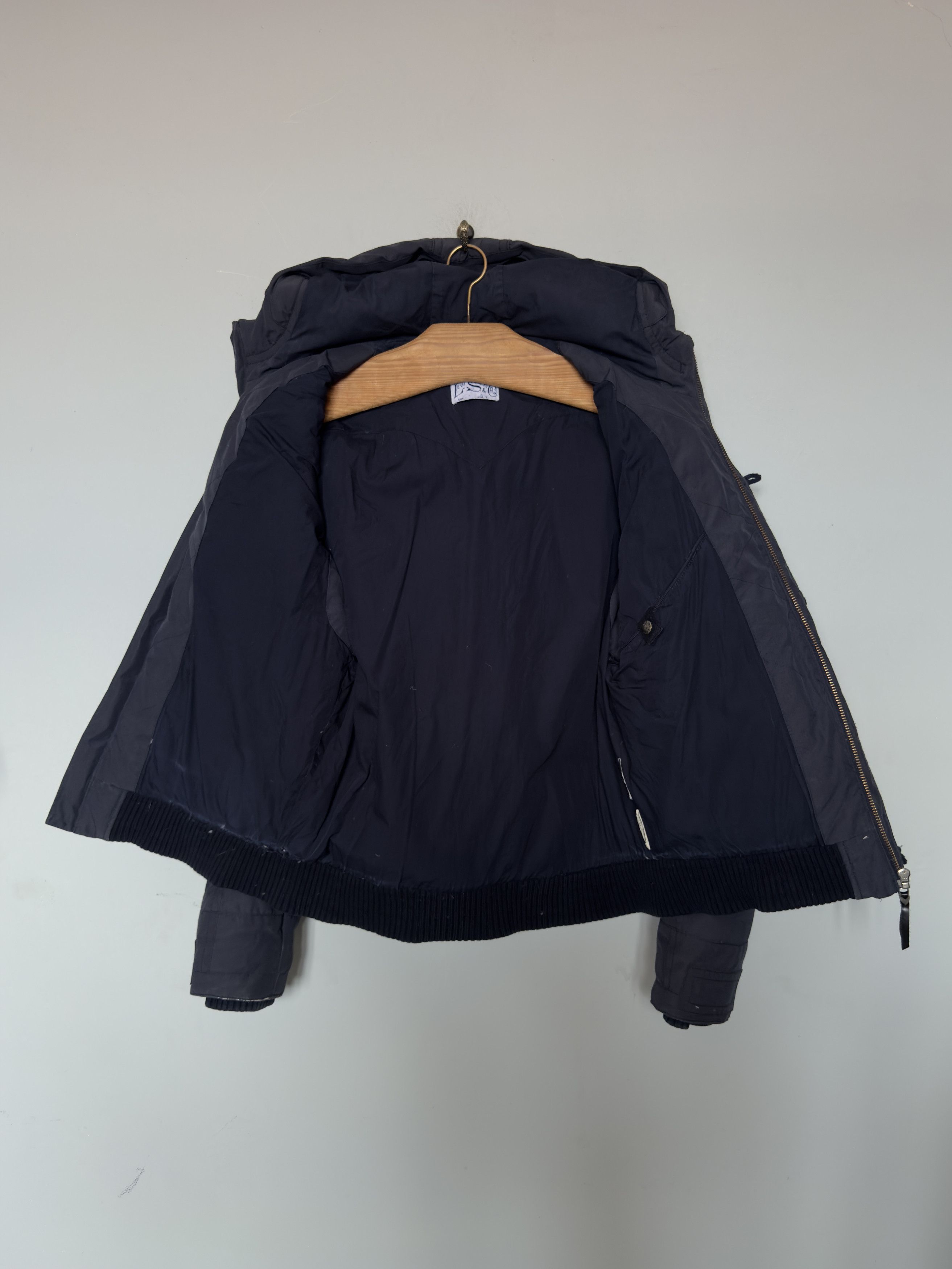 Levi's 🔥 hooded bomber puffer jacket Levis size L Size US L / EU 52-54 / 3 - 2 Thumbnail