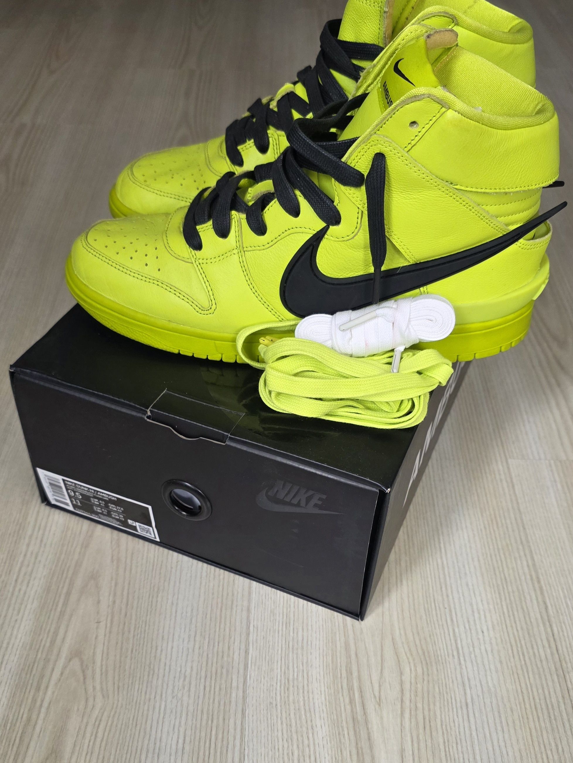 Ambush Design × Nike Nike X Ambush Dunk High Size US 9.5 / EU 42-43 - 2 Thumbnail