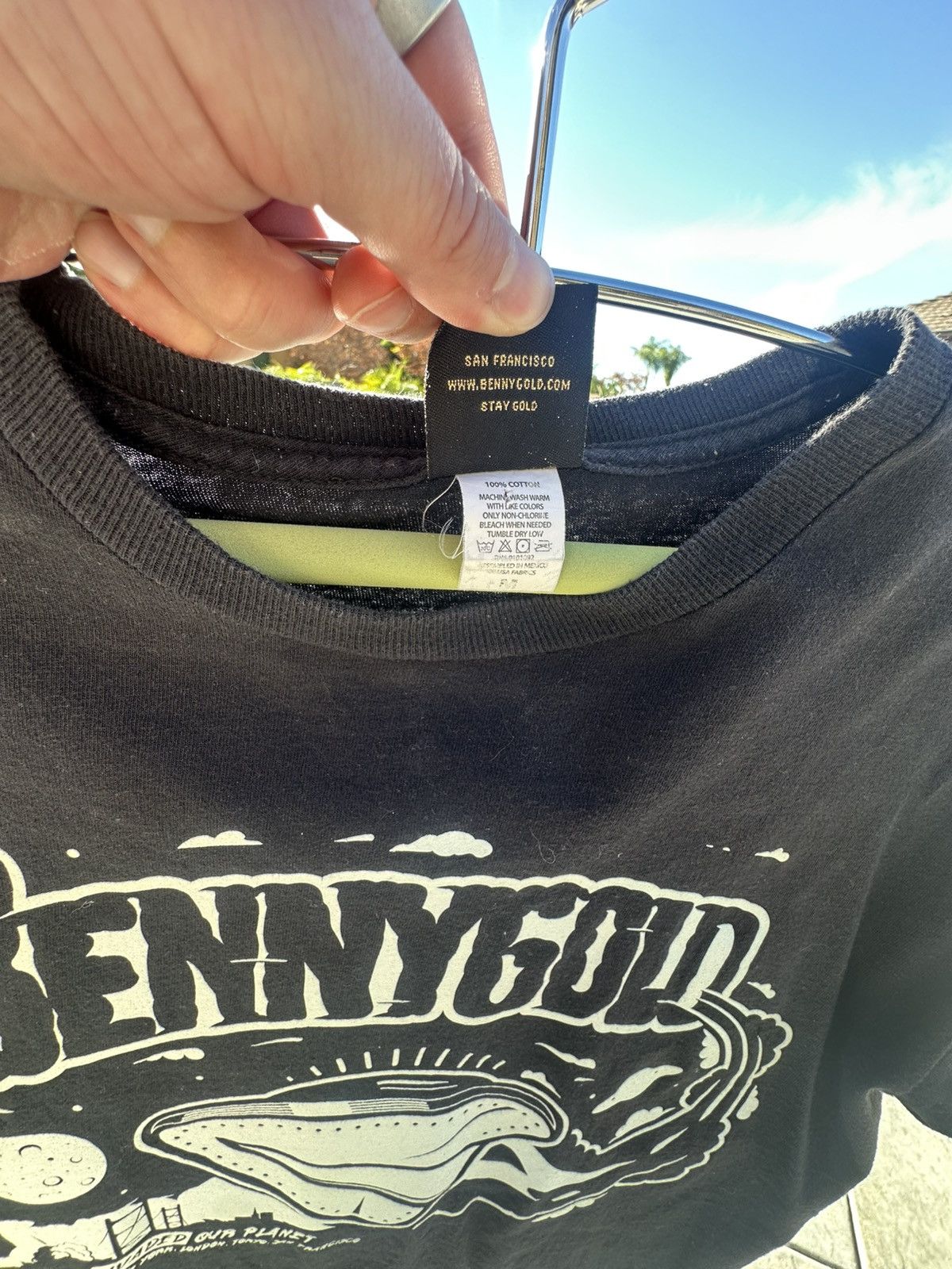 Benny Gold Benny Gold - Glow in the dark tee San Francisco Medium Size US M / EU 48-50 / 2 - 2 Thumbnail