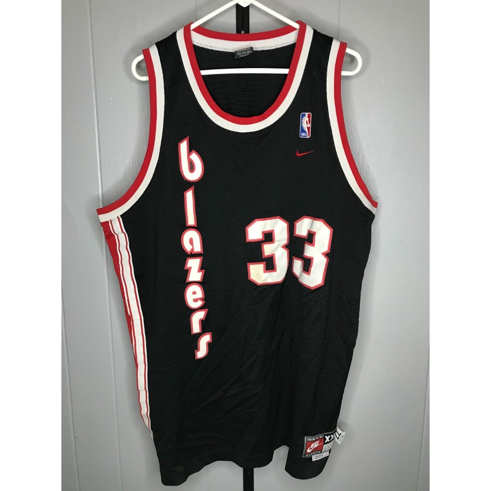 Nike Vintage Nike Shareef Abdur-Rahim 33 Throwback 77' Portland T Size US XXL / EU 58 / 5 - 2 Thumbnail