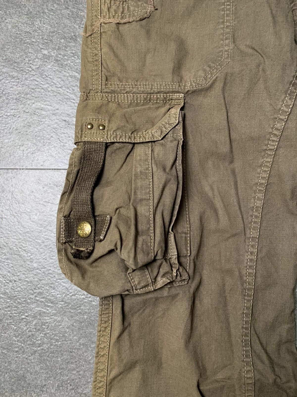 Japanese Brand 2000s Surplus Gas Mask 3D Pocket Flared Cargo Pants Size US 31 - 5 Thumbnail