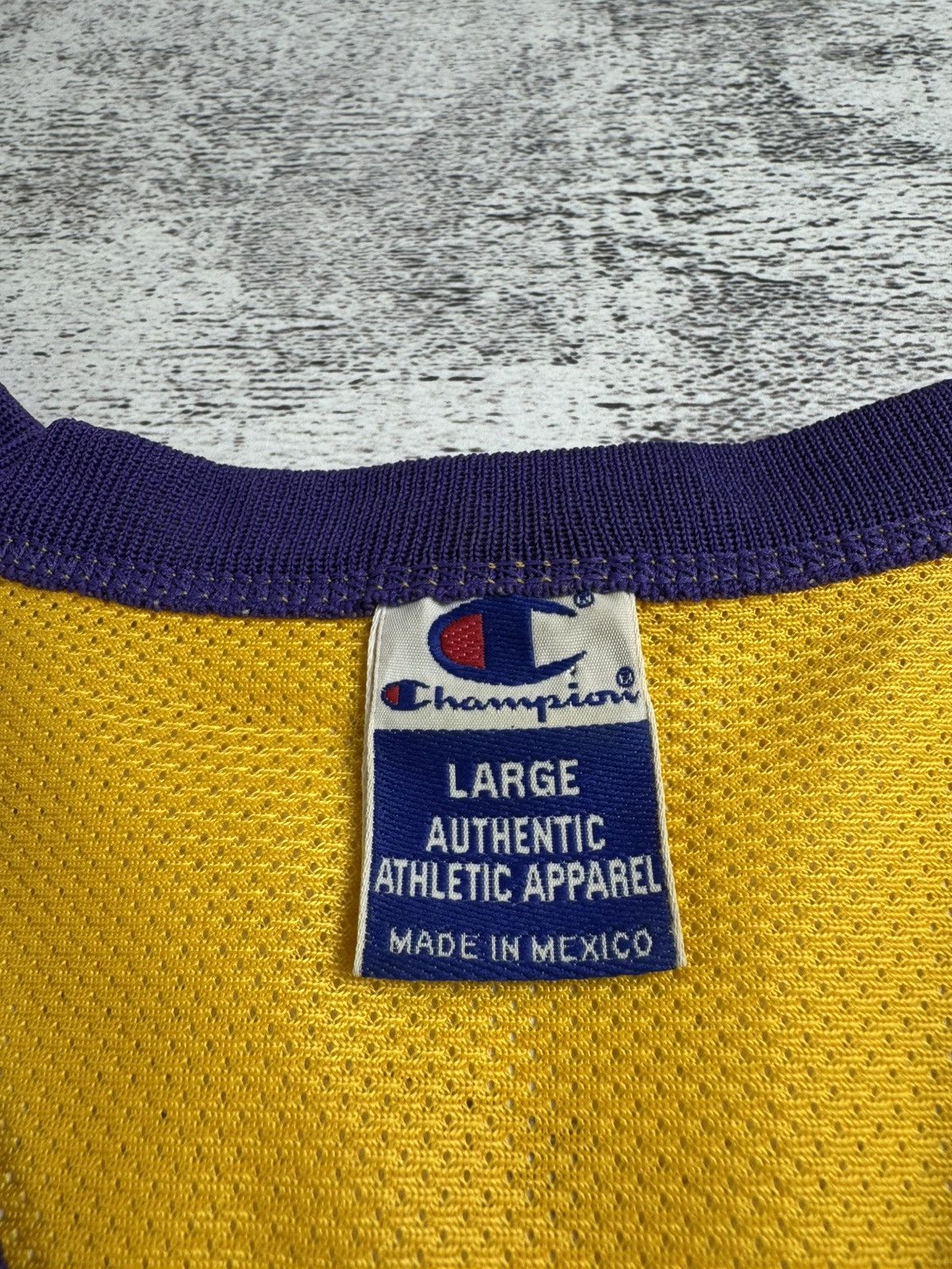 NBA Vintage Lakers Kobe Bryant #8 Rap Shirt Basketball Jersey Size US L / EU 52-54 / 3 - 11 Thumbnail