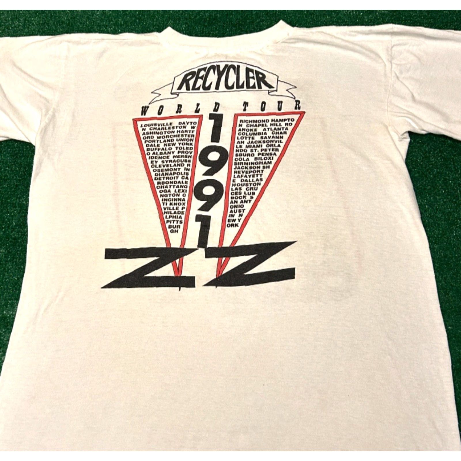 Doublet VINTAGE ZZ Top Recycler Tour Band Tee Club Z Double Sided 1991 Shirt Mens L White 90s Rock Band Tee Mens L Size US L / EU 52-54 / 3 - 2 Thumbnail