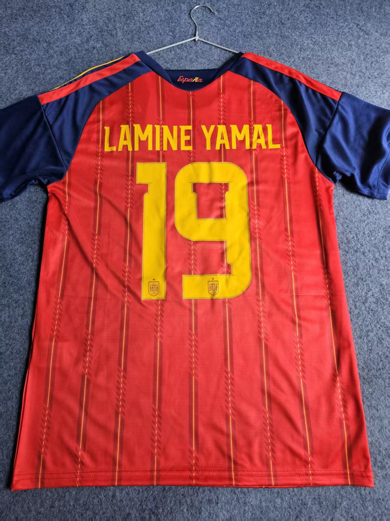 Other 2026 Spain Jersey #19 Lamine Yamal Jersey Size US M / EU 48-50 / 2 - 2 Thumbnail
