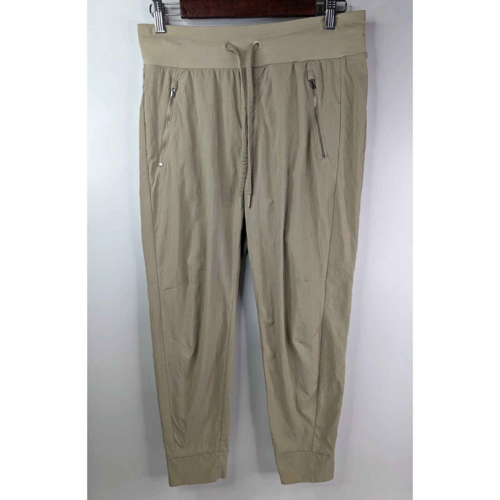 Athleta Athleta Jogger Pant - Trekkie - Women - Size 6 - Beige - Nylon Blend - Drawstring - Activewear Jogger - Regular - Tapered - 405726 - Women’s Size 28" / US 6 / IT 42 - 2 Thumbnail
