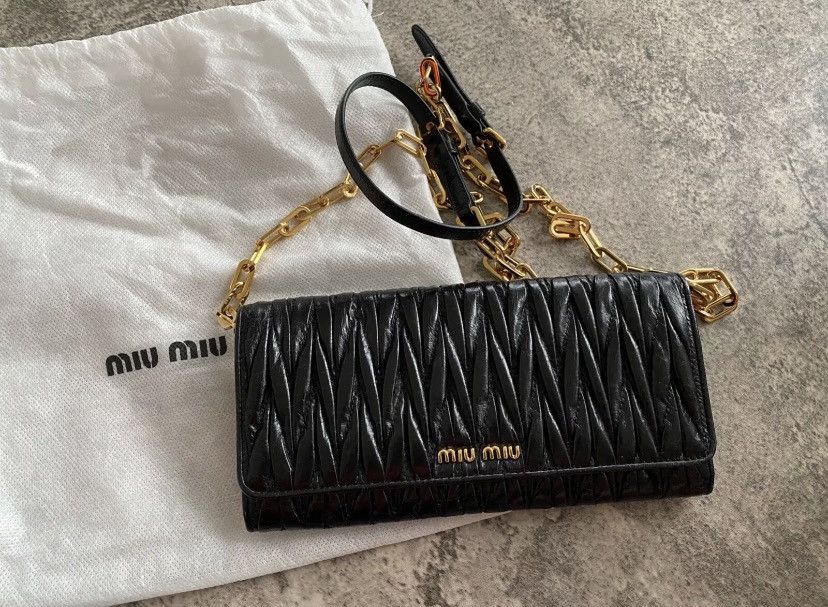Miu Miu Matelasse wallet on chain Size ONE SIZE - 2 Thumbnail