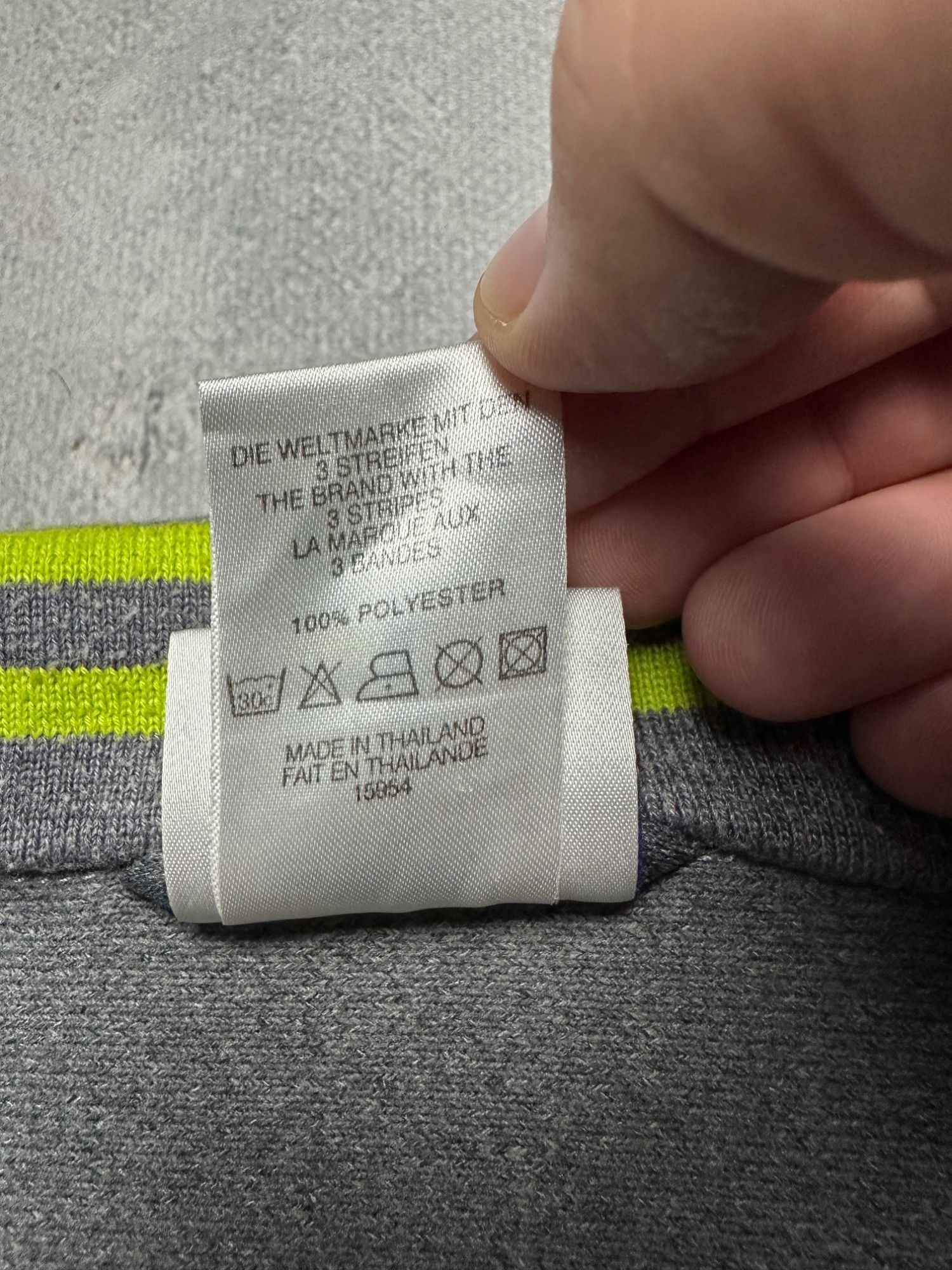 Adidas Rare Vintage Adidas Full-Zip Track Jacket USA 90s Hype y2k Size US L / EU 52-54 / 3 - 10 Thumbnail