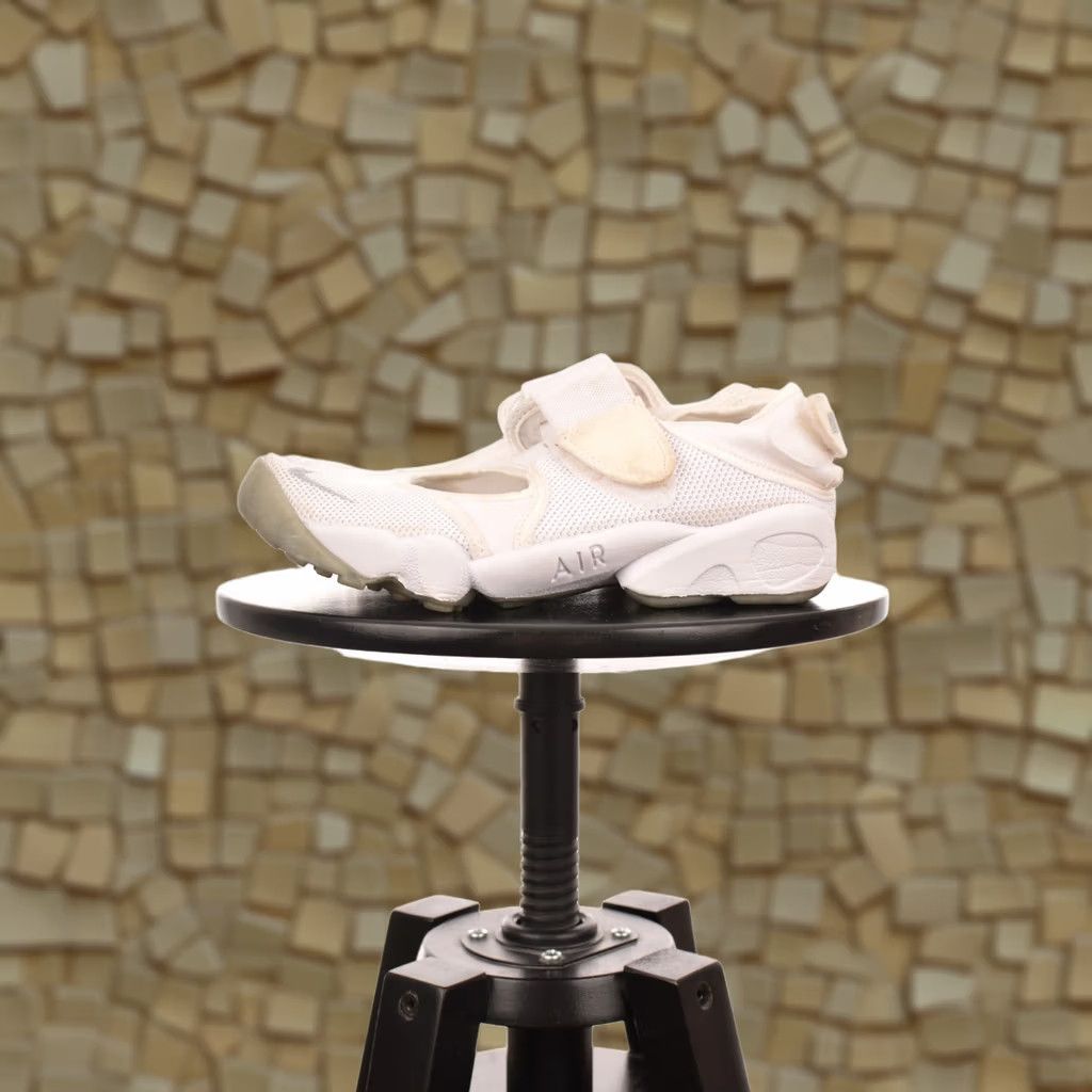 Nike Nike Air Rift Sneakers Womens White 315766-110 EU 38 US 7 UK 4.5 Adult Womens Shoes Size 38 White Nike Air Rift Sneaker Womens Size US 5 / IT 35 - 1 Thumbnail