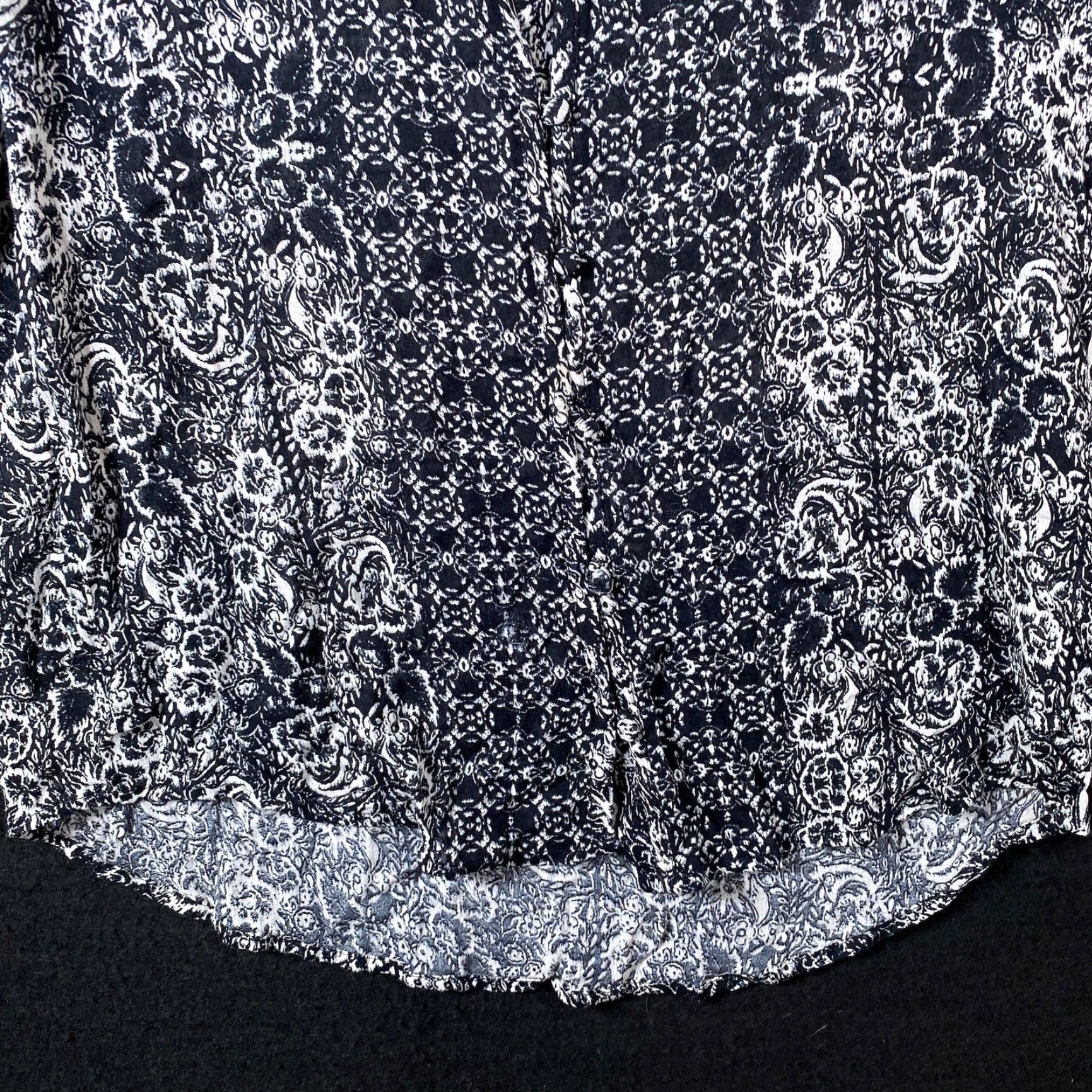Lucky Brand Lucky Brand Blouse Womens Floral V-Neck Sheer Chiffon Hook Loop Small Black White Boho Casual Shirt Womens XS/S Size S / US 4 / IT 40 - 4 Thumbnail
