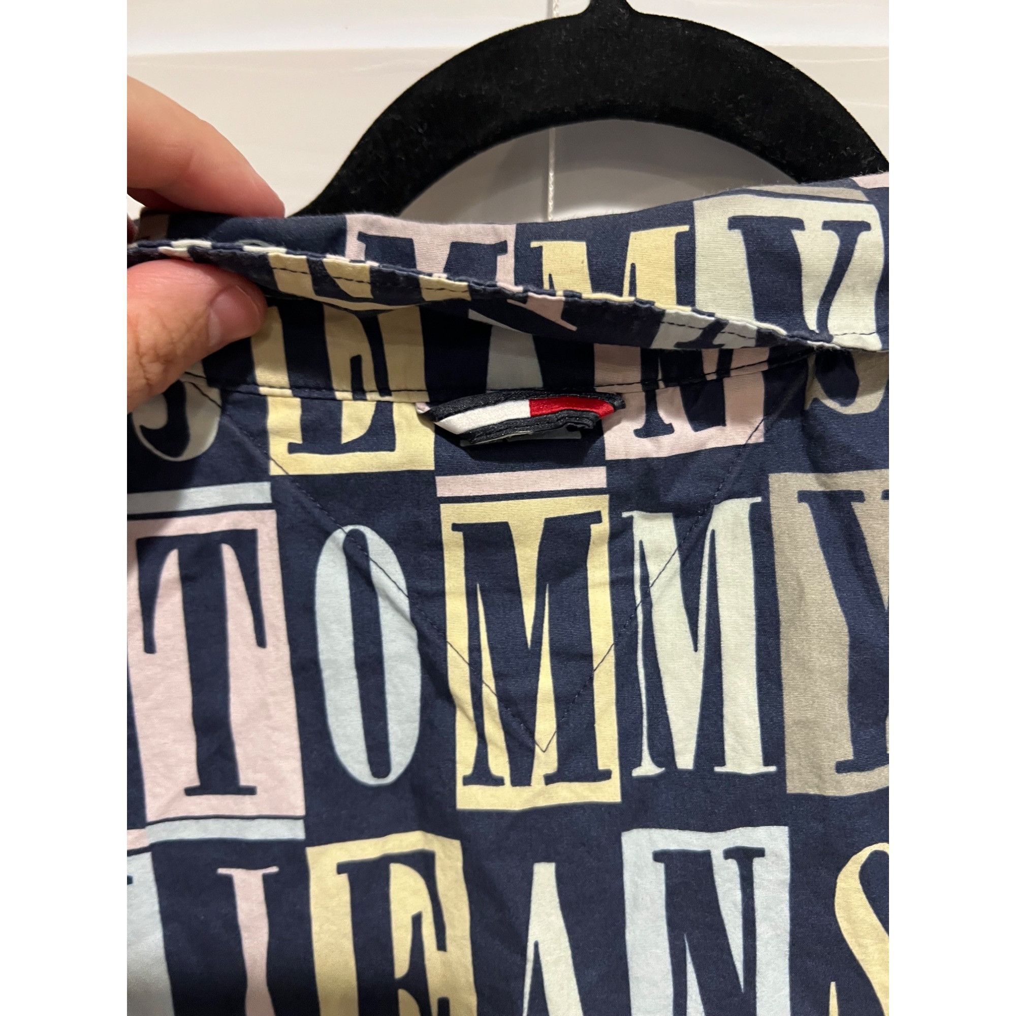 Tommy Hilfiger Vintage Tommy Hilfiger Jeans Short Sleeve Button Up Shirt - Size US XXL / EU 58 / 5 - 5 Thumbnail