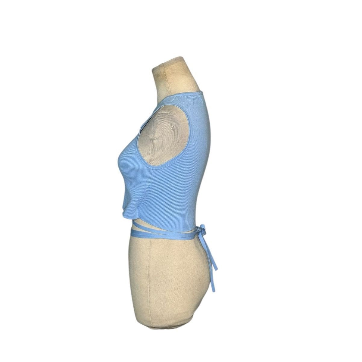 Bershka Bershka light blue ribbed knit crop top size Large Size L / US 10 / IT 46 - 6 Thumbnail