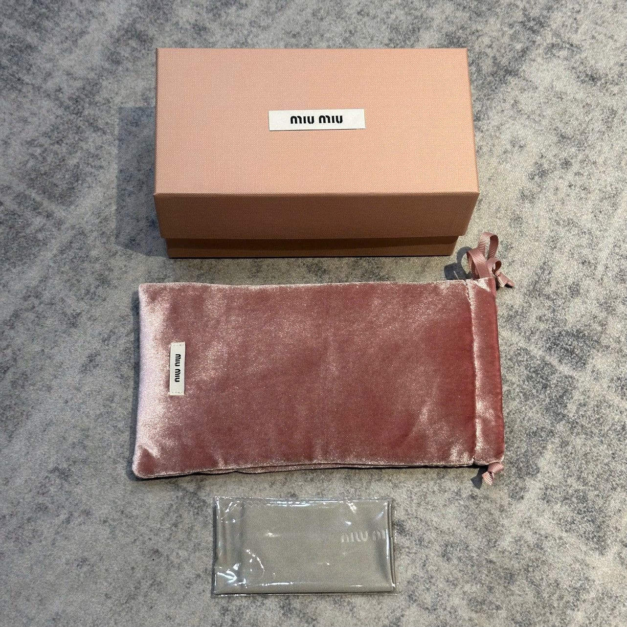 Miu Miu Miu Miu A06S 16K08Z Size ONE SIZE - 9 Thumbnail