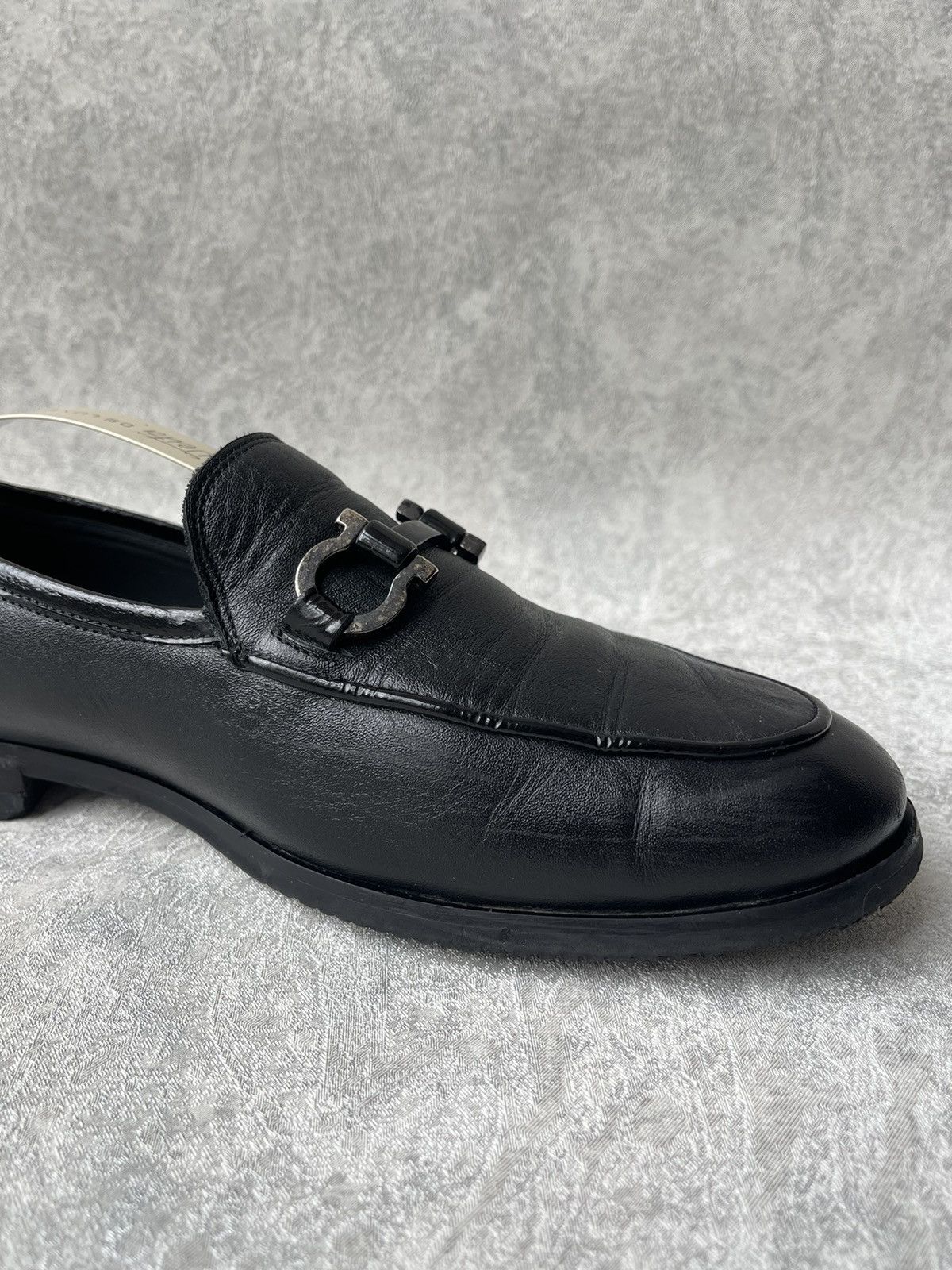 Salvatore Ferragamo Salvatore Ferragamo Gancini Leather Loafers Unisex Size US 9 / IT 39 - 7 Thumbnail