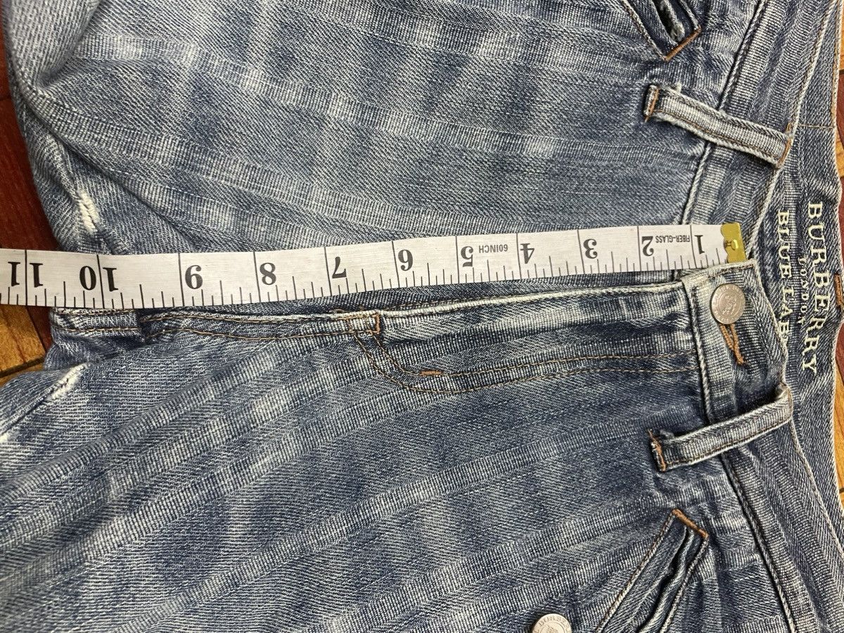 Burberry Burberry Distressed Jeans Size US 31 - 14 Thumbnail