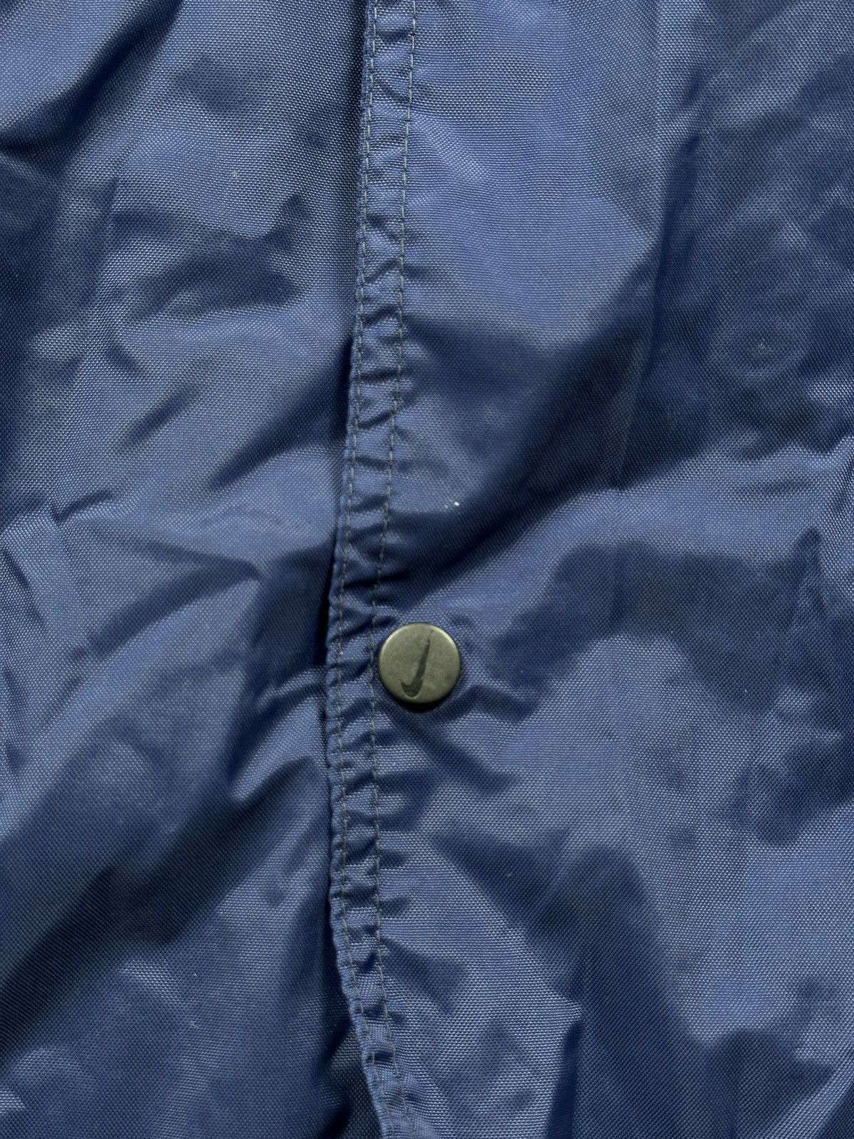 Nike Vintage Nike Swoosh Oversized Hooded Windbreaker Rain Jacket Size US XXL / EU 58 / 5 - 6 Thumbnail