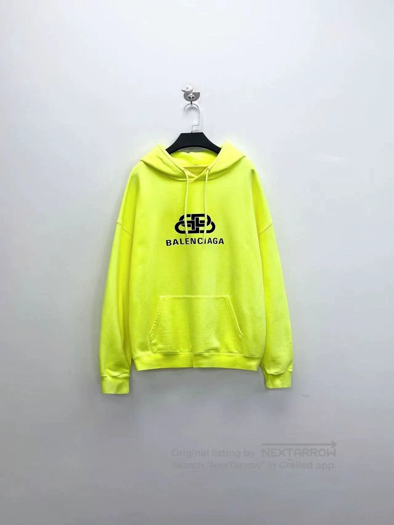 Balenciaga balenciaga neon yellow logo hoodie unisex. Size US M / EU 48-50 / 2 - 1 Thumbnail