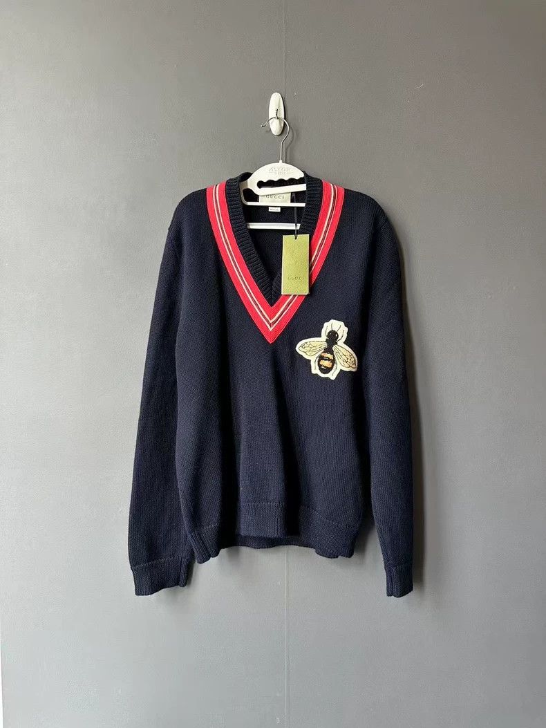 Gucci Gucci Little bee sweater Size L / US 10 / IT 46 - 1 Thumbnail