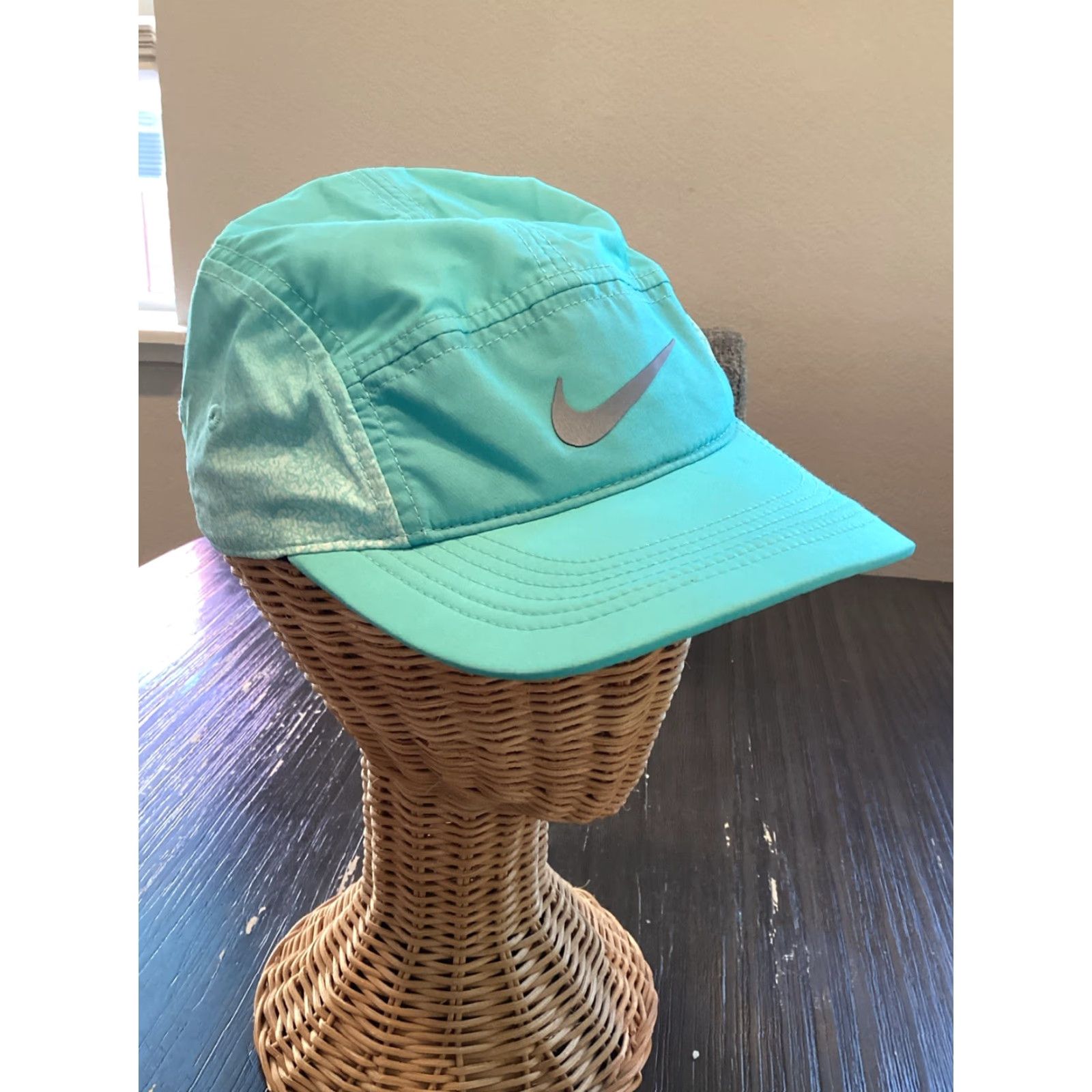Nike Nike Hat 5 Panel Strap Back Featherlight AW84 Dri-Fit Aqua Green Quick Dry Breathable Adjustable Men One Size Size ONE SIZE - 2 Thumbnail